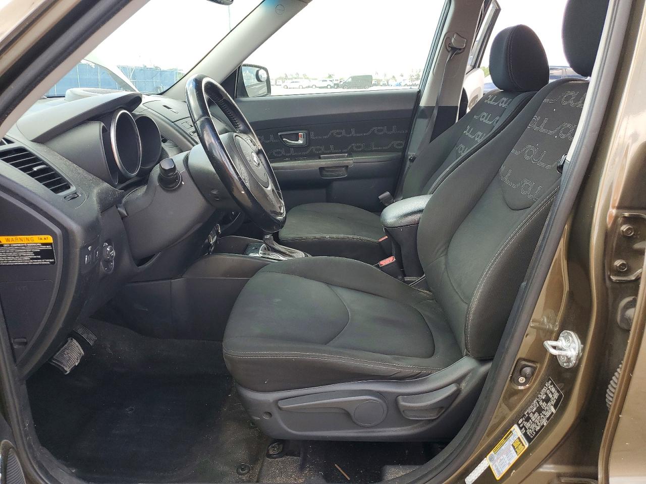 2013 Kia Soul Green vin: KNDJT2A68D7485253