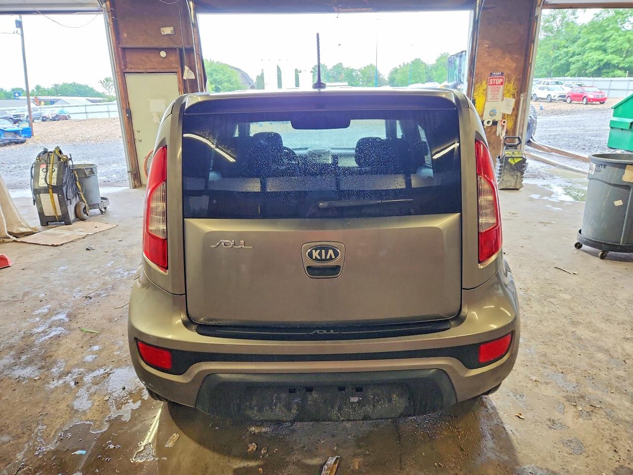 2013 Kia Soul + Green vin: KNDJT2A68D7499430