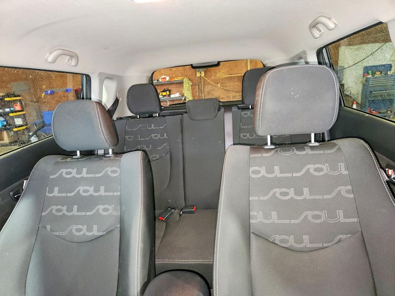2013 Kia Soul + Green vin: KNDJT2A68D7499430