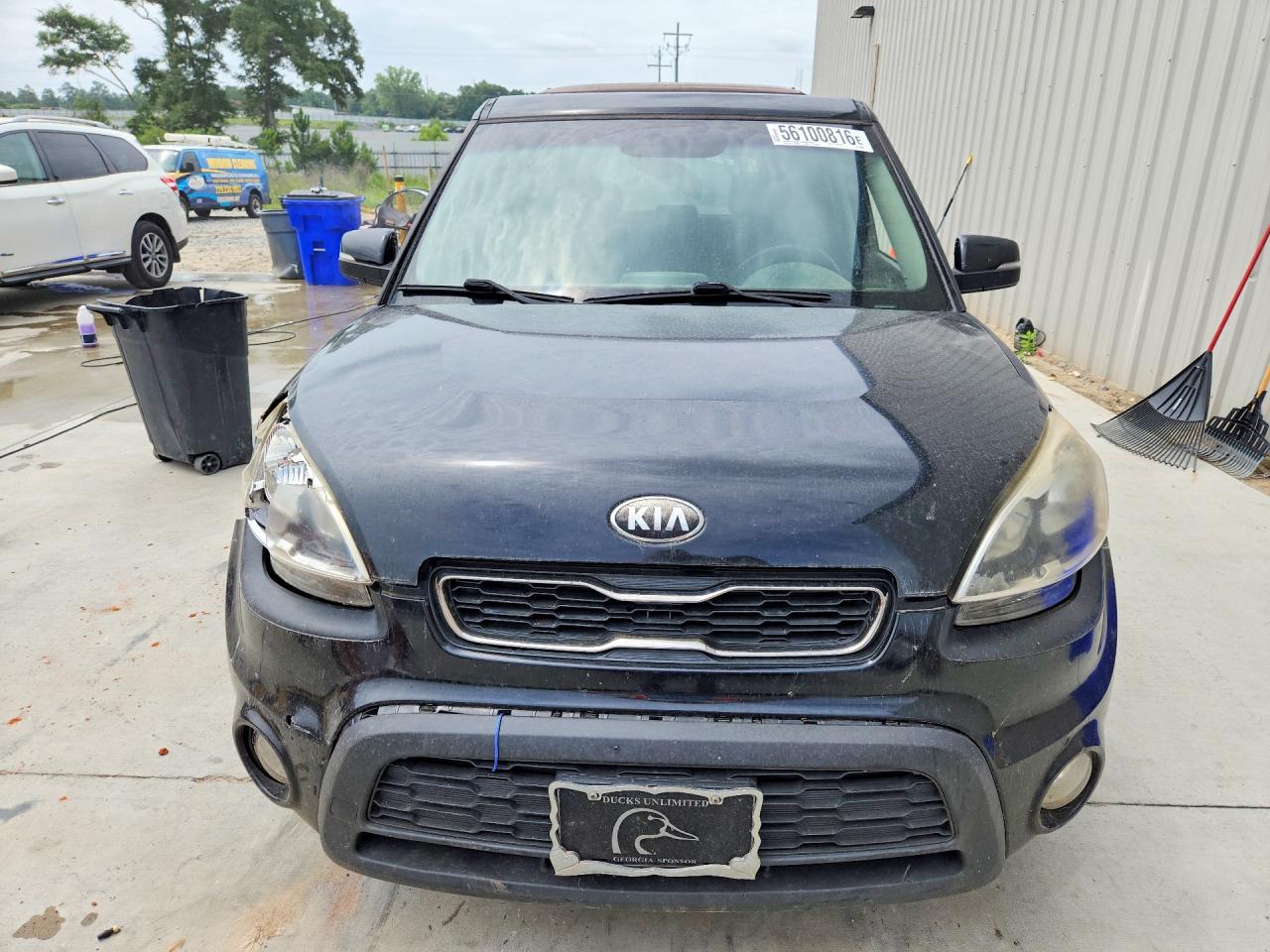2013 Kia Soul + Black vin: KNDJT2A68D7506330