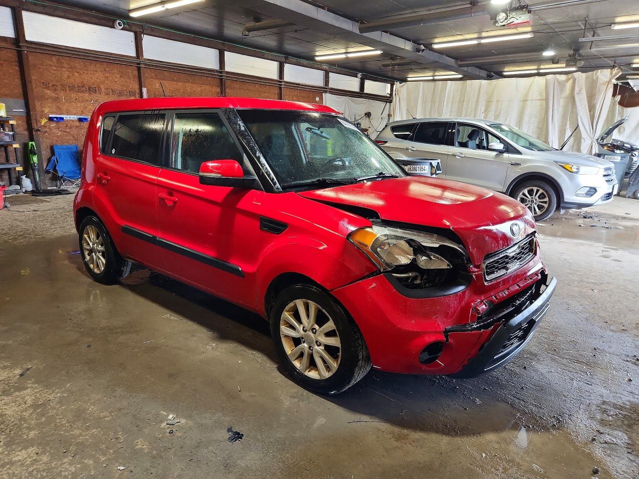 2013 Kia Soul + Red vin: KNDJT2A68D7510880