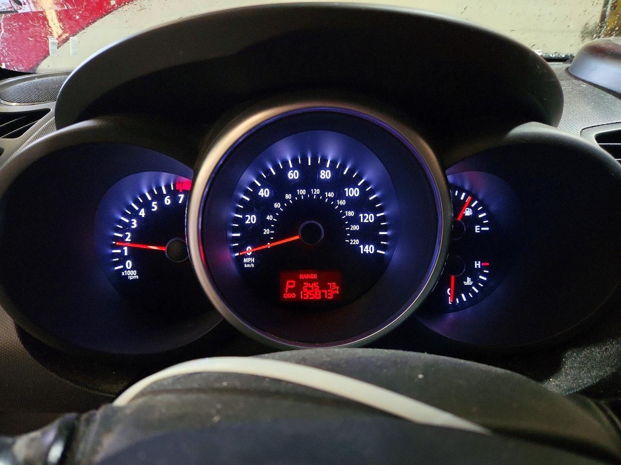 2013 Kia Soul + Red vin: KNDJT2A68D7510880