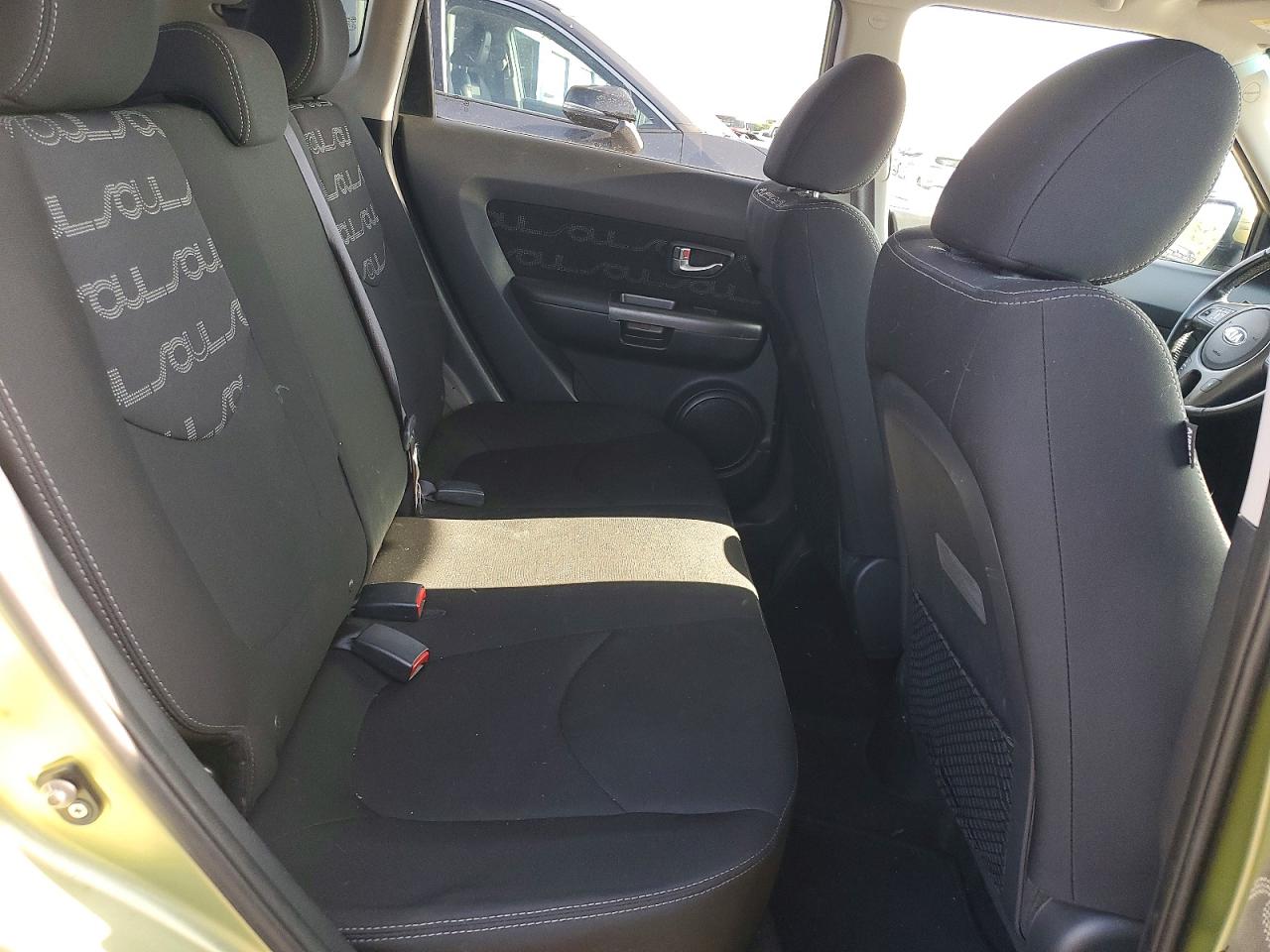 2013 Kia Soul + Green vin: KNDJT2A68D7514721