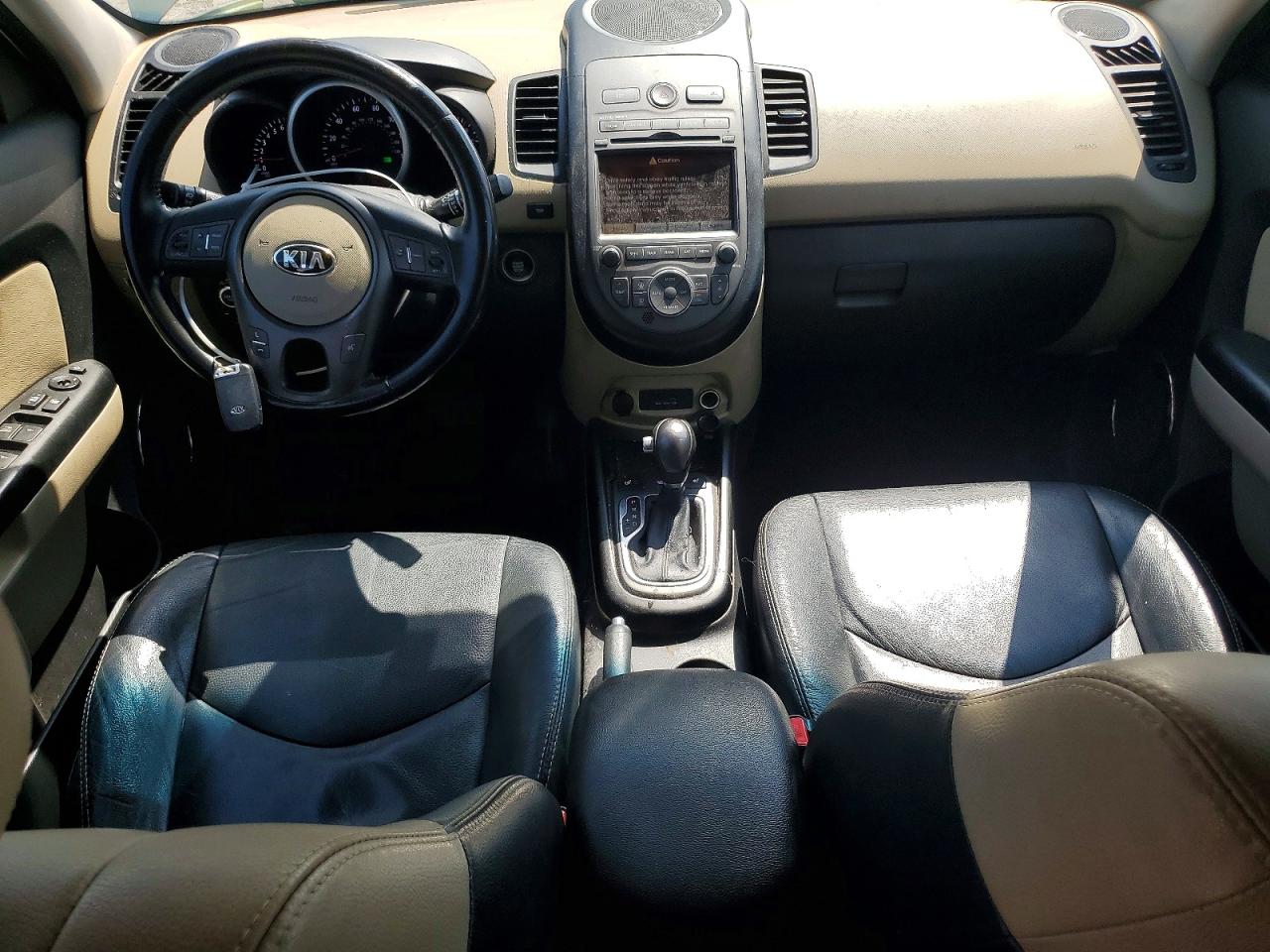 2013 Kia Soul ! Green vin: KNDJT2A68D7517991