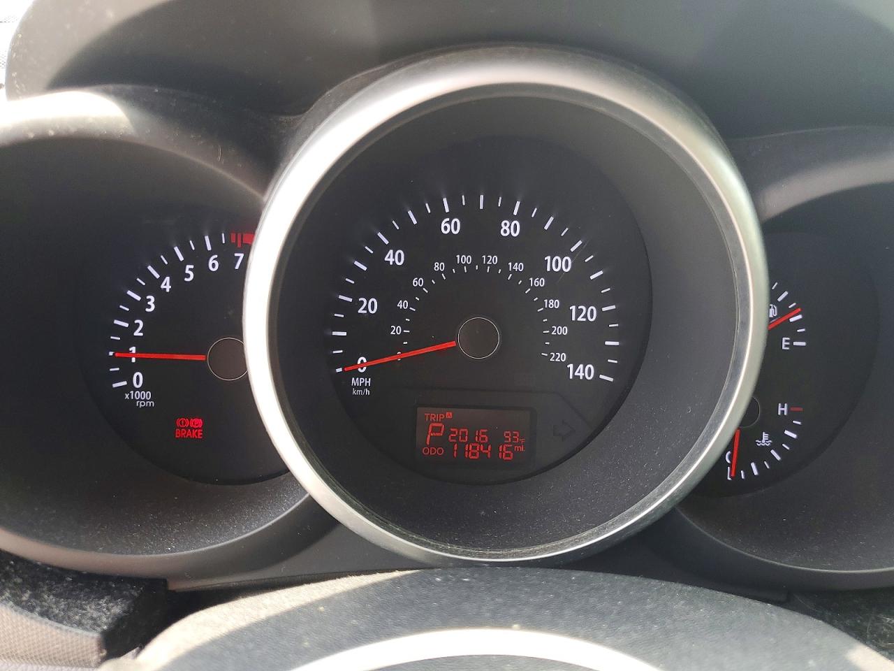 2013 Kia Soul + White vin: KNDJT2A68D7523452
