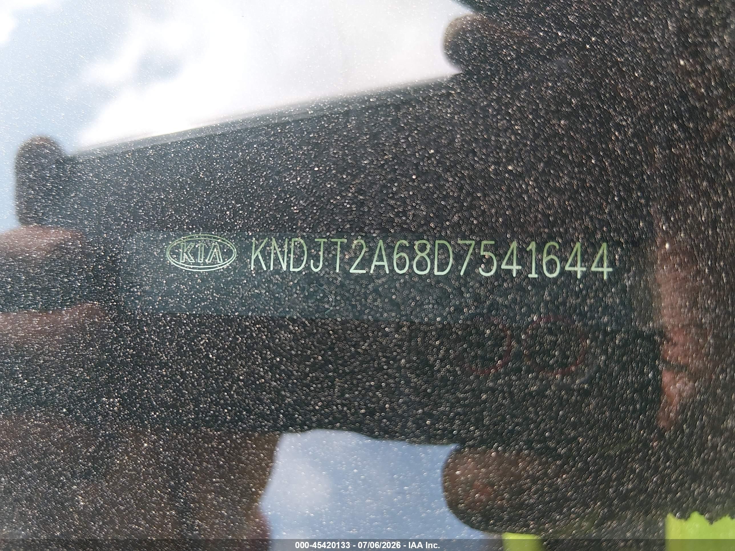 2013 Kia Soul + Gray vin: KNDJT2A68D7541644