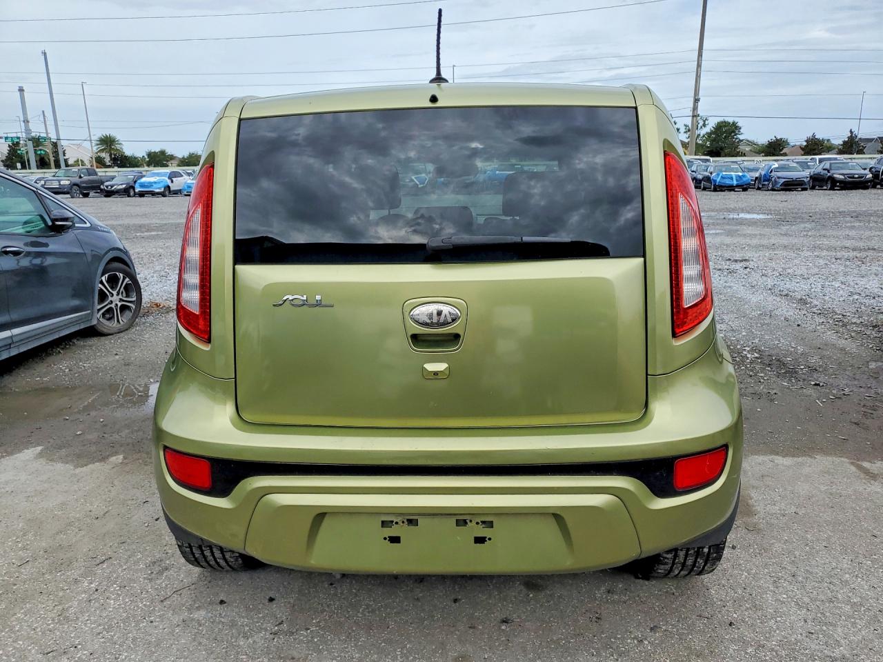 2013 Kia Soul ! Green vin: KNDJT2A68D7543362