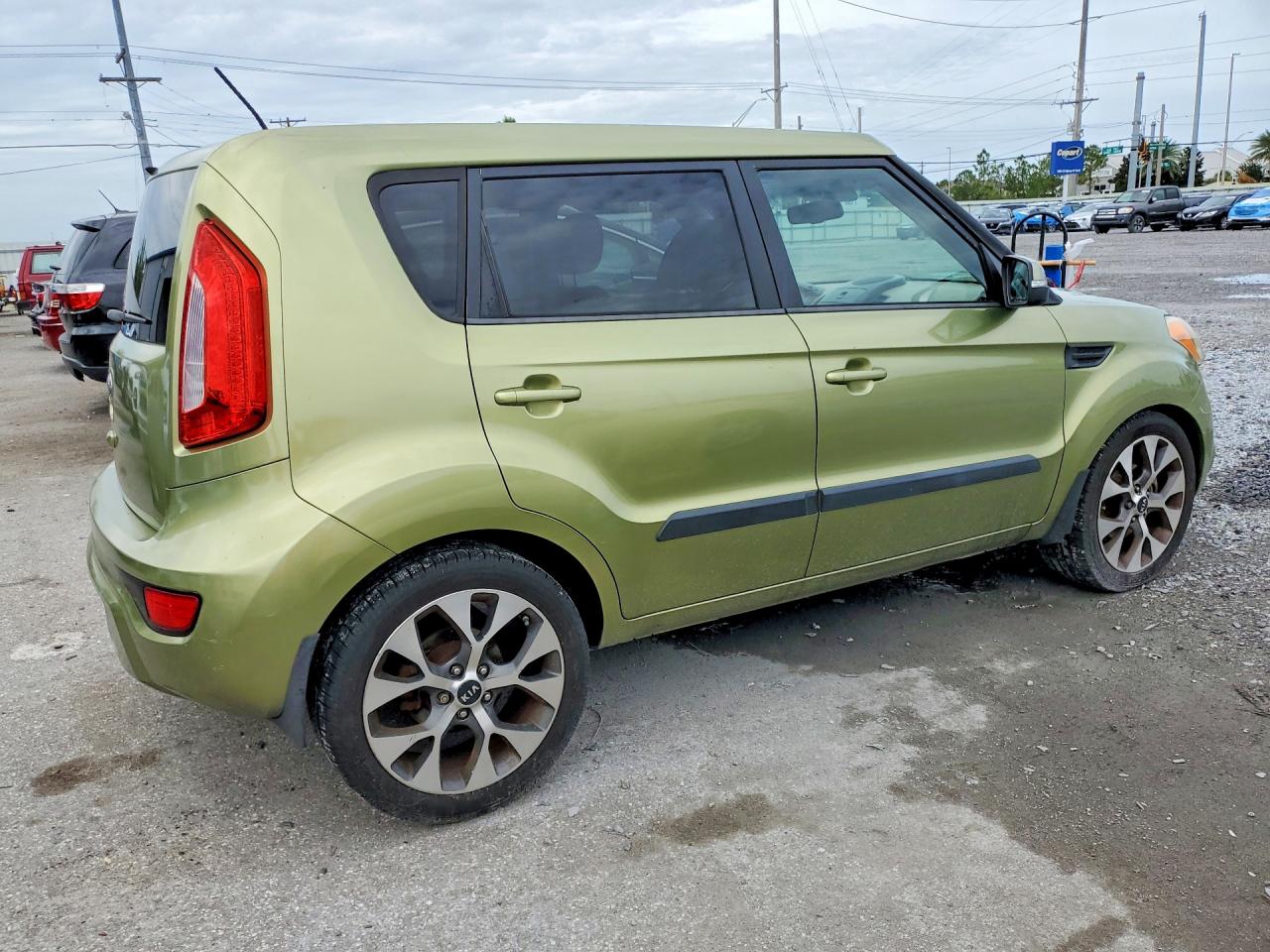 2013 Kia Soul ! Green vin: KNDJT2A68D7543362