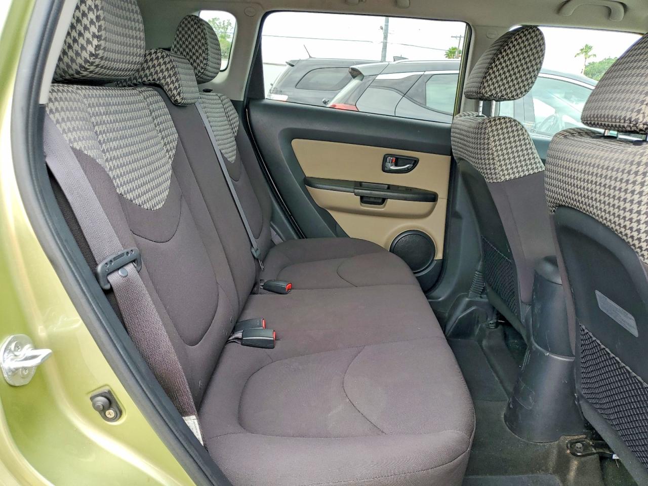 2013 Kia Soul ! Green vin: KNDJT2A68D7543362