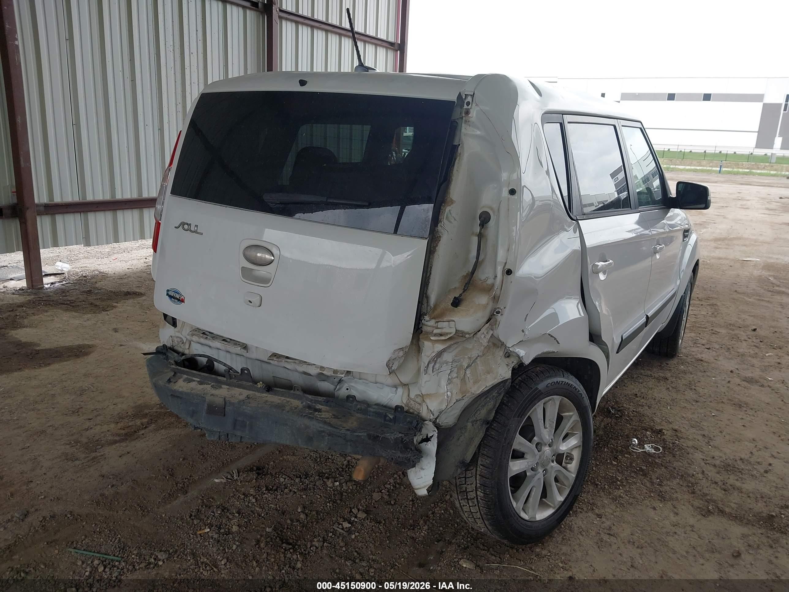 2013 Kia Soul + White vin: KNDJT2A68D7567970