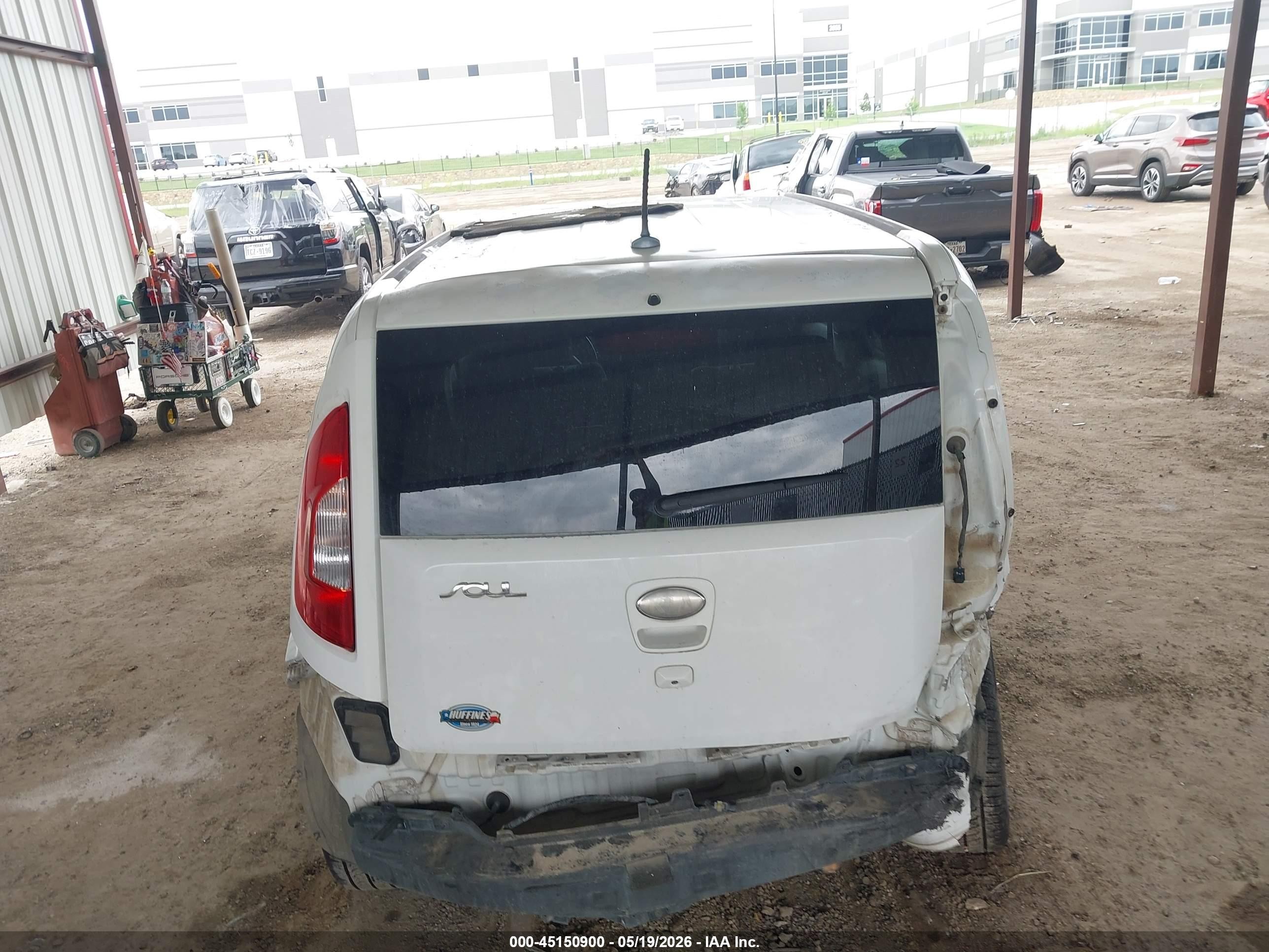 2013 Kia Soul + White vin: KNDJT2A68D7567970