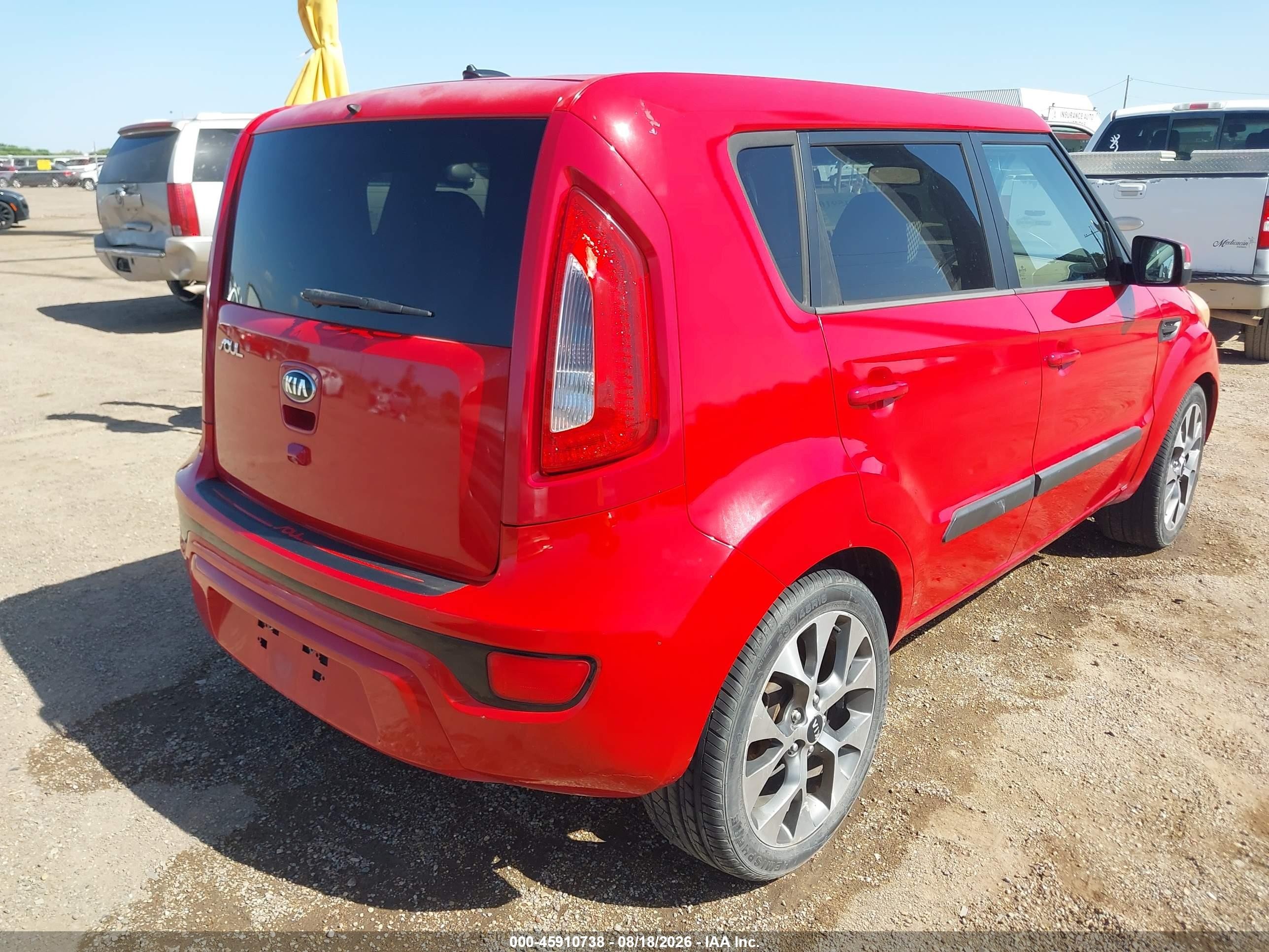 2013 Kia Soul ! Red vin: KNDJT2A68D7577821