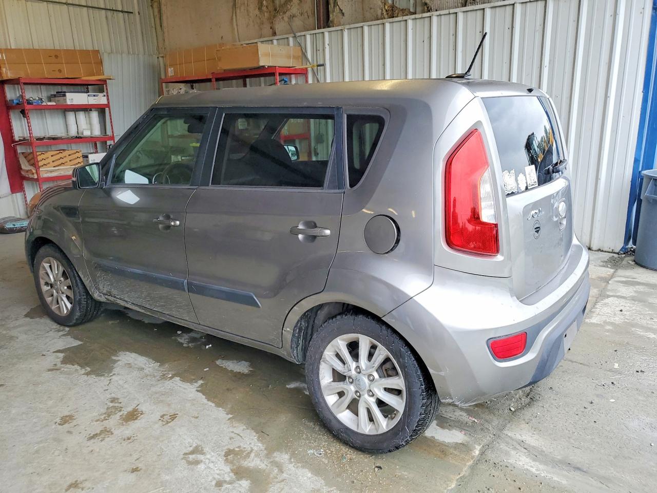 2013 Kia Soul + Gray vin: KNDJT2A68D7622806