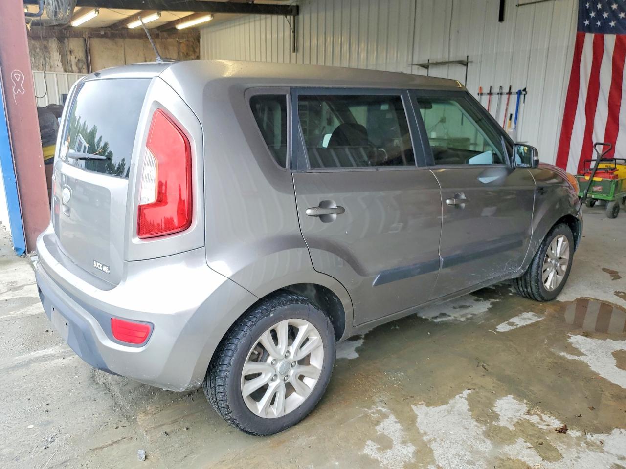 2013 Kia Soul + Gray vin: KNDJT2A68D7622806