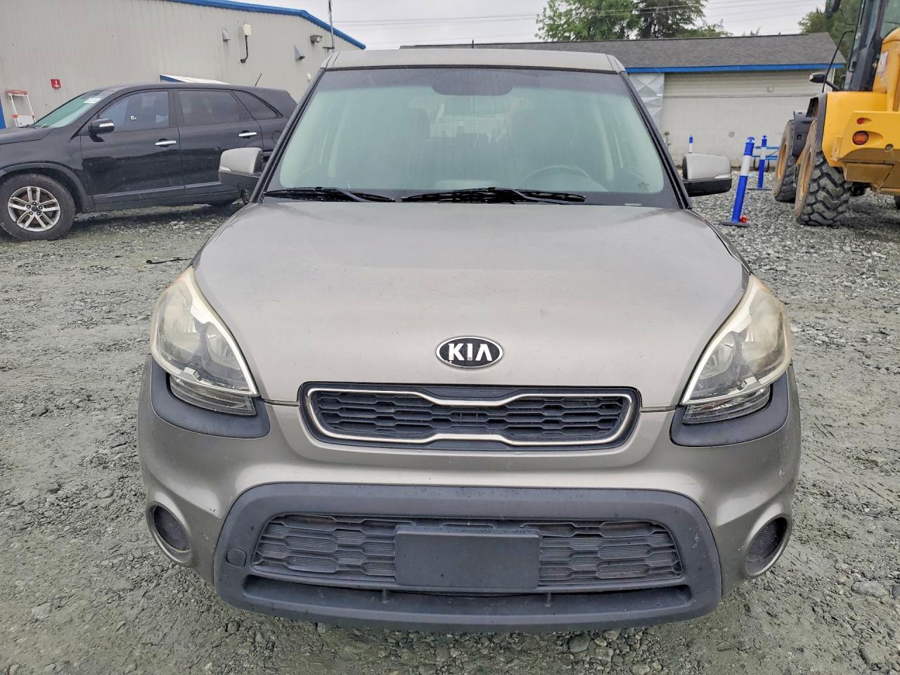 2013 Kia Soul + Gray vin: KNDJT2A68D7622806