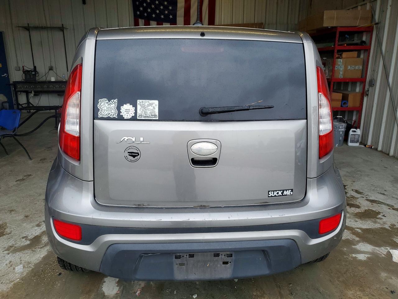 2013 Kia Soul + Gray vin: KNDJT2A68D7622806