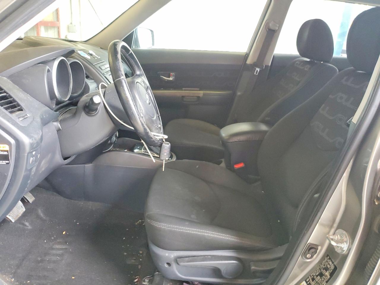 2013 Kia Soul + Gray vin: KNDJT2A68D7622806