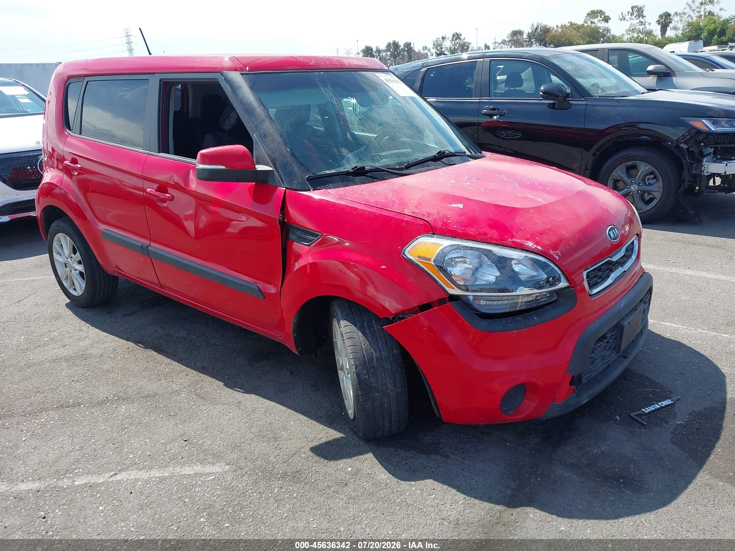 2012 Kia Soul + Red vin: KNDJT2A69C7358591