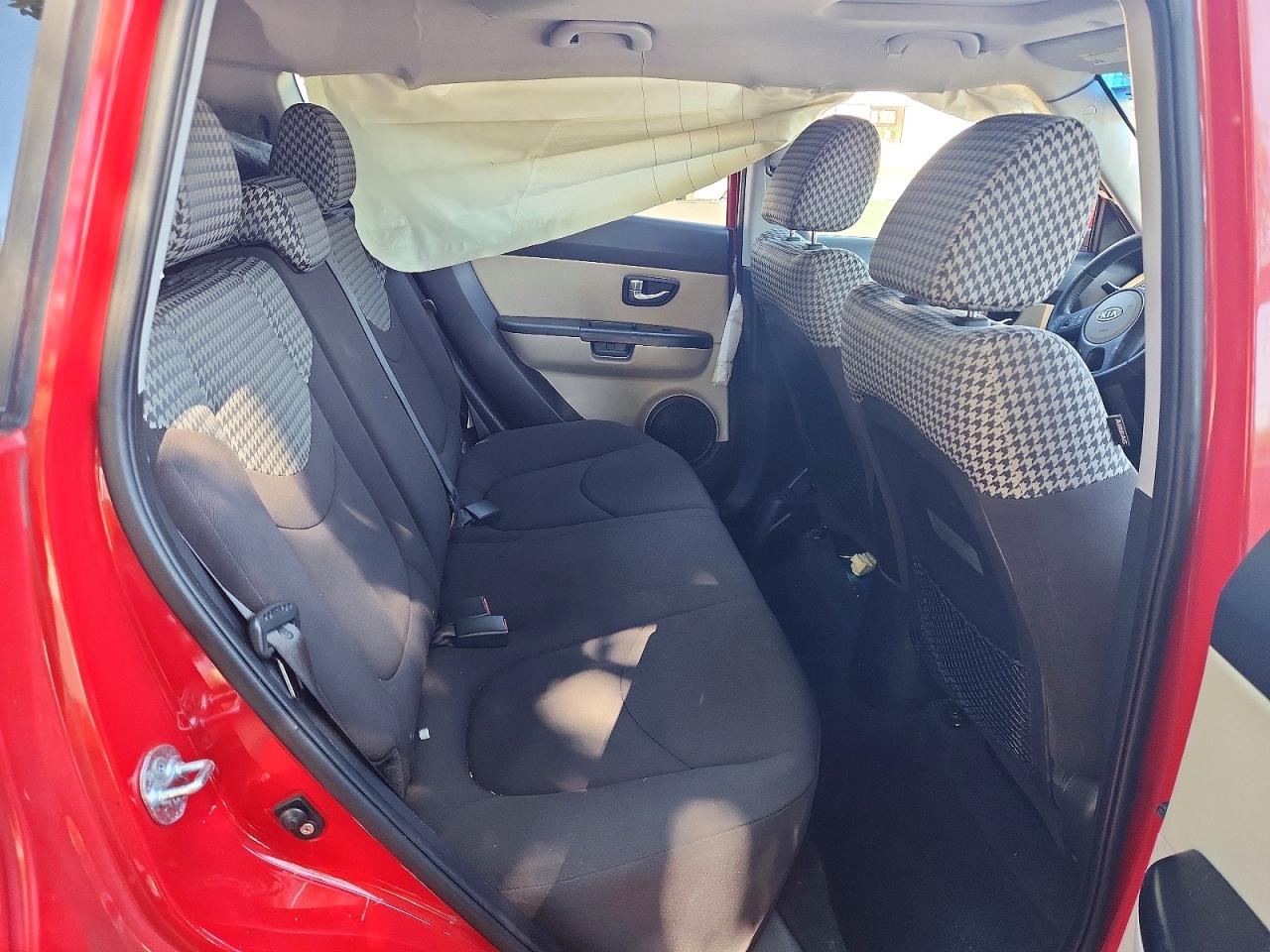 2012 Kia Soul ! Red vin: KNDJT2A69C7368912