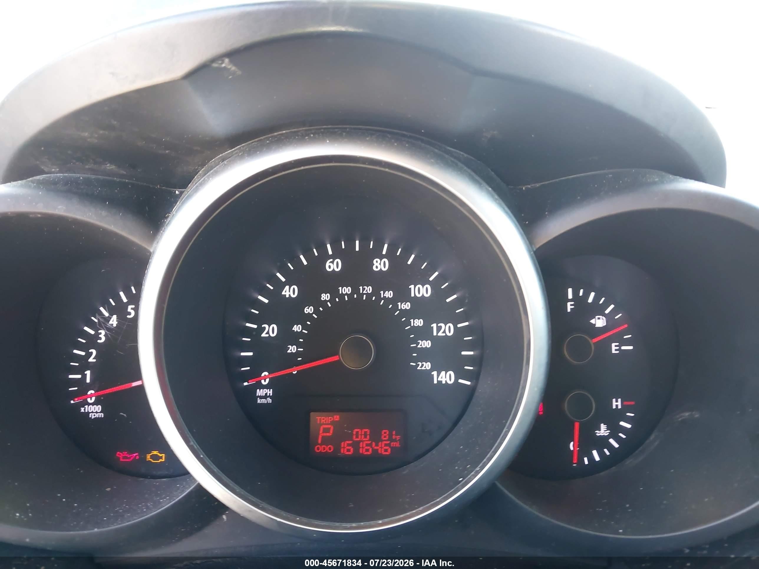 2012 Kia Soul + Black vin: KNDJT2A69C7371678