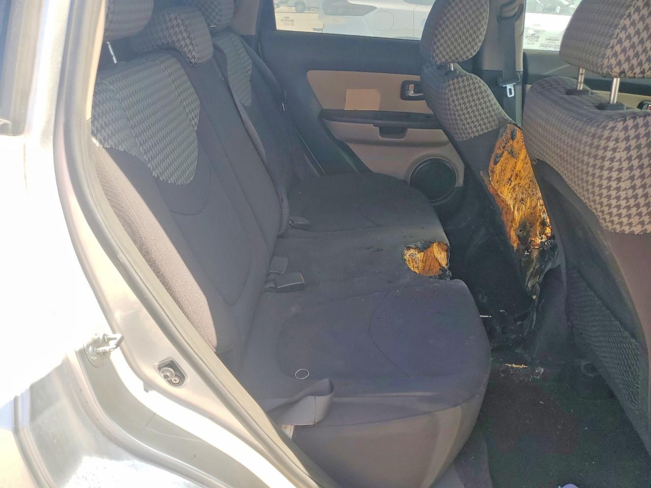 2012 Kia Soul ! Серый vin: KNDJT2A69C7426551