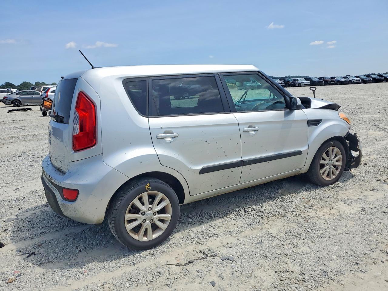 2012 Kia Soul + Silver vin: KNDJT2A69C7426663