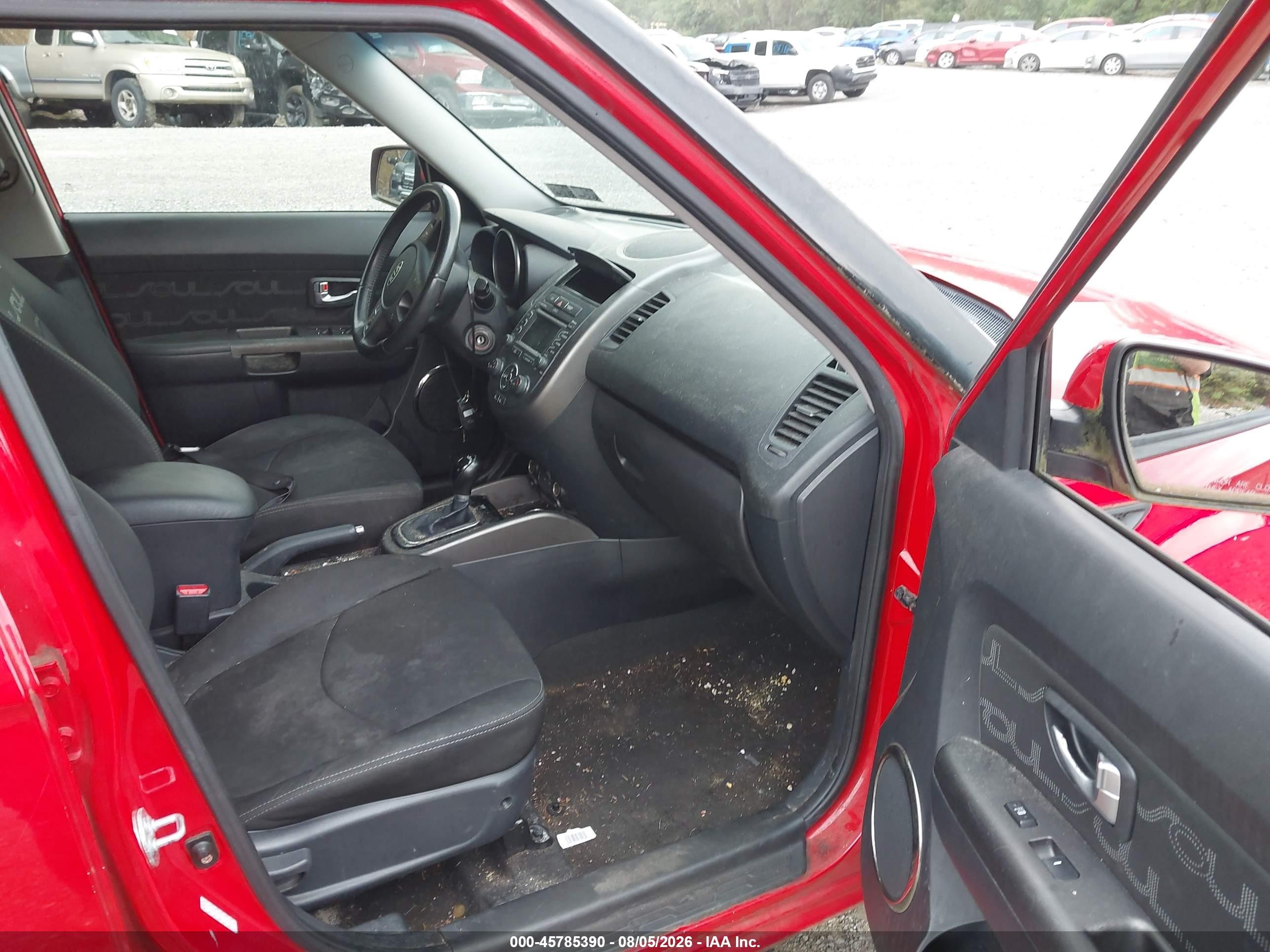 2012 Kia Soul + Красный vin: KNDJT2A69C7427828