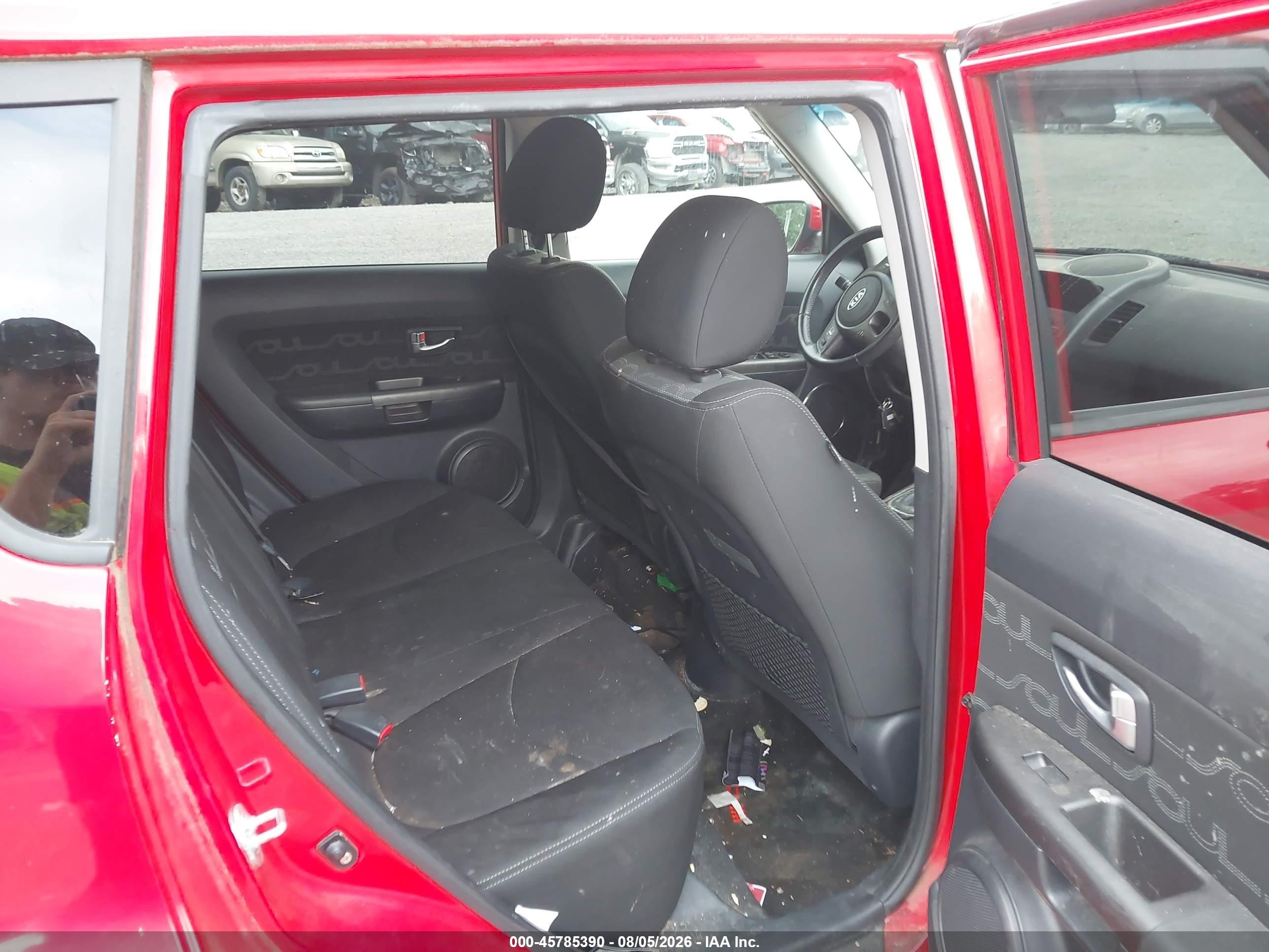 2012 Kia Soul + Красный vin: KNDJT2A69C7427828