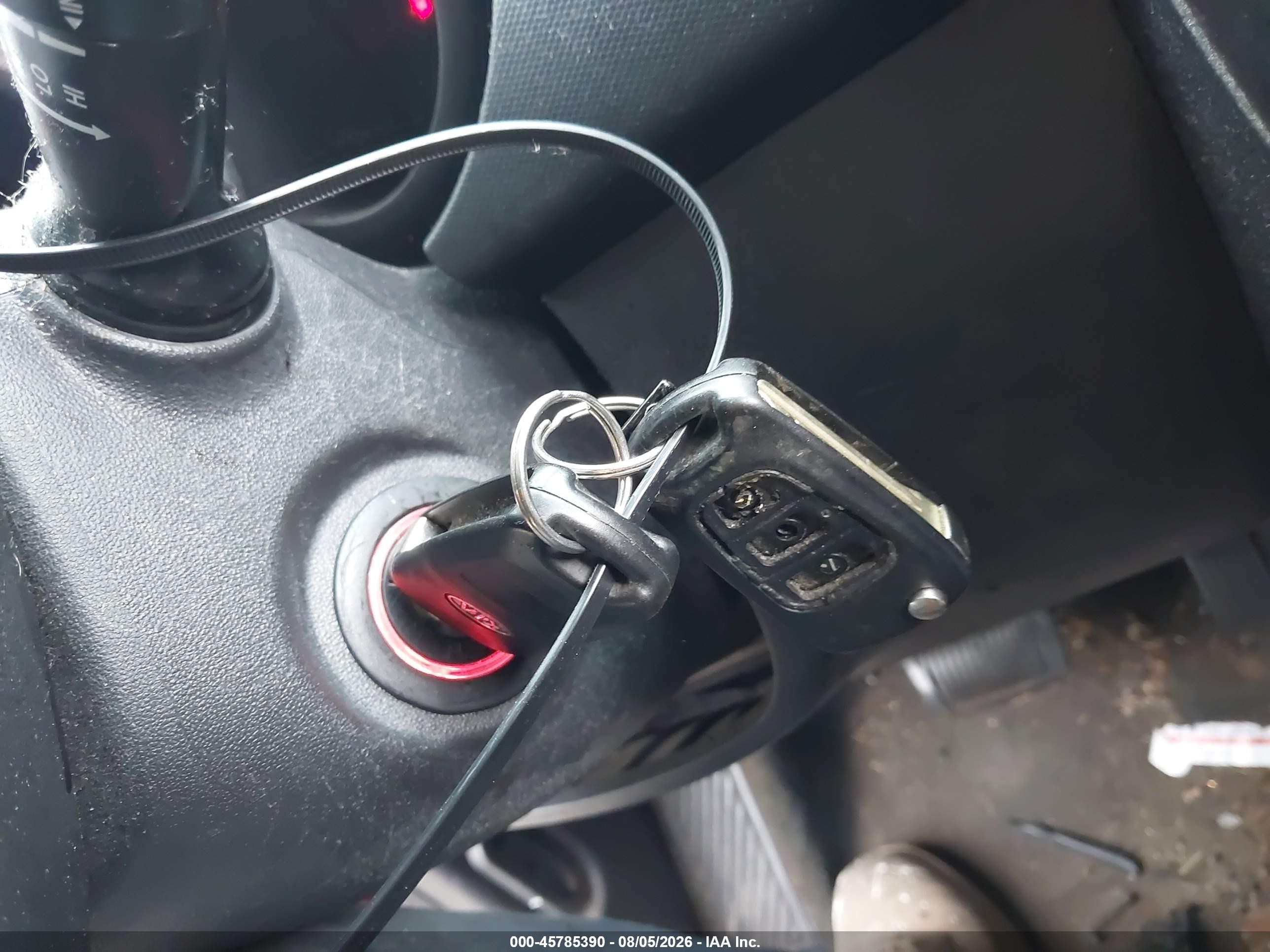 2012 Kia Soul + Красный vin: KNDJT2A69C7427828