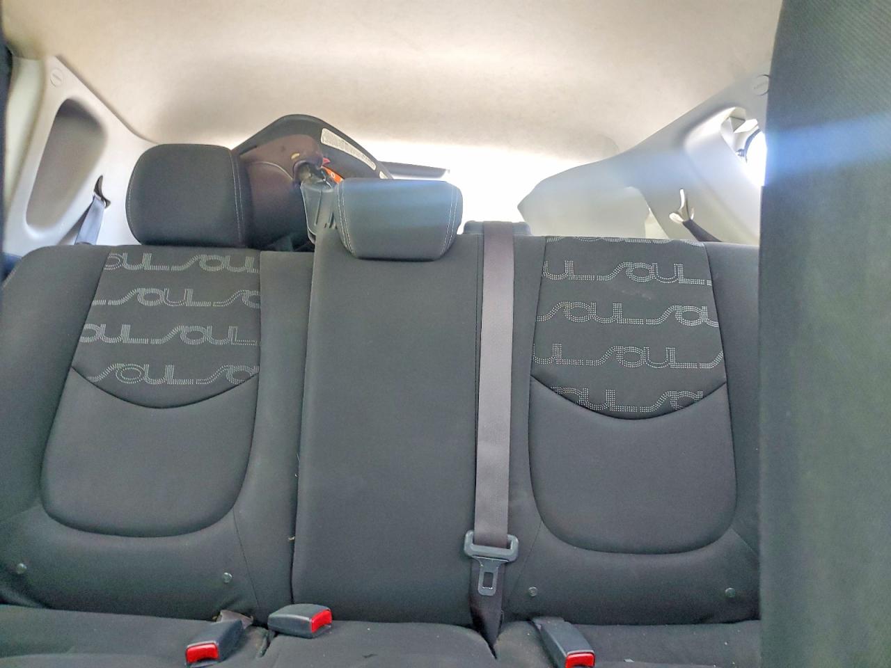 2013 Kia Soul + Серебряный vin: KNDJT2A69D7483611