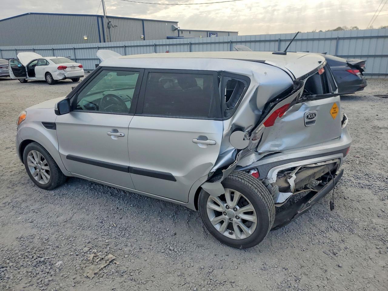 2013 Kia Soul + Серебряный vin: KNDJT2A69D7483611