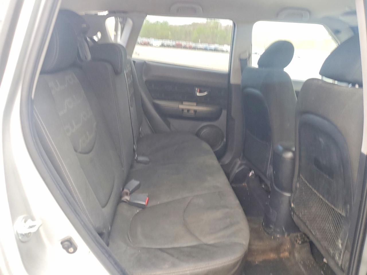2013 Kia Soul + Серебряный vin: KNDJT2A69D7483611