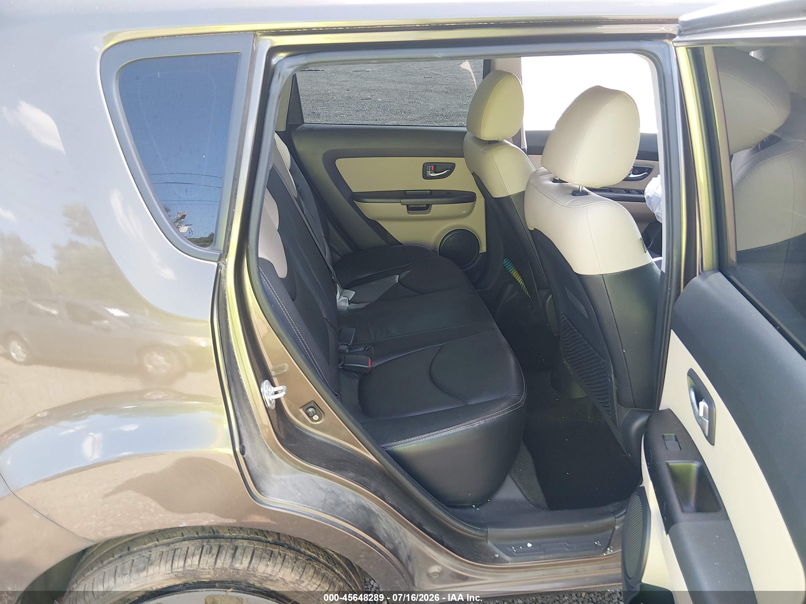 2013 Kia Soul ! Brown vin: KNDJT2A69D7517885