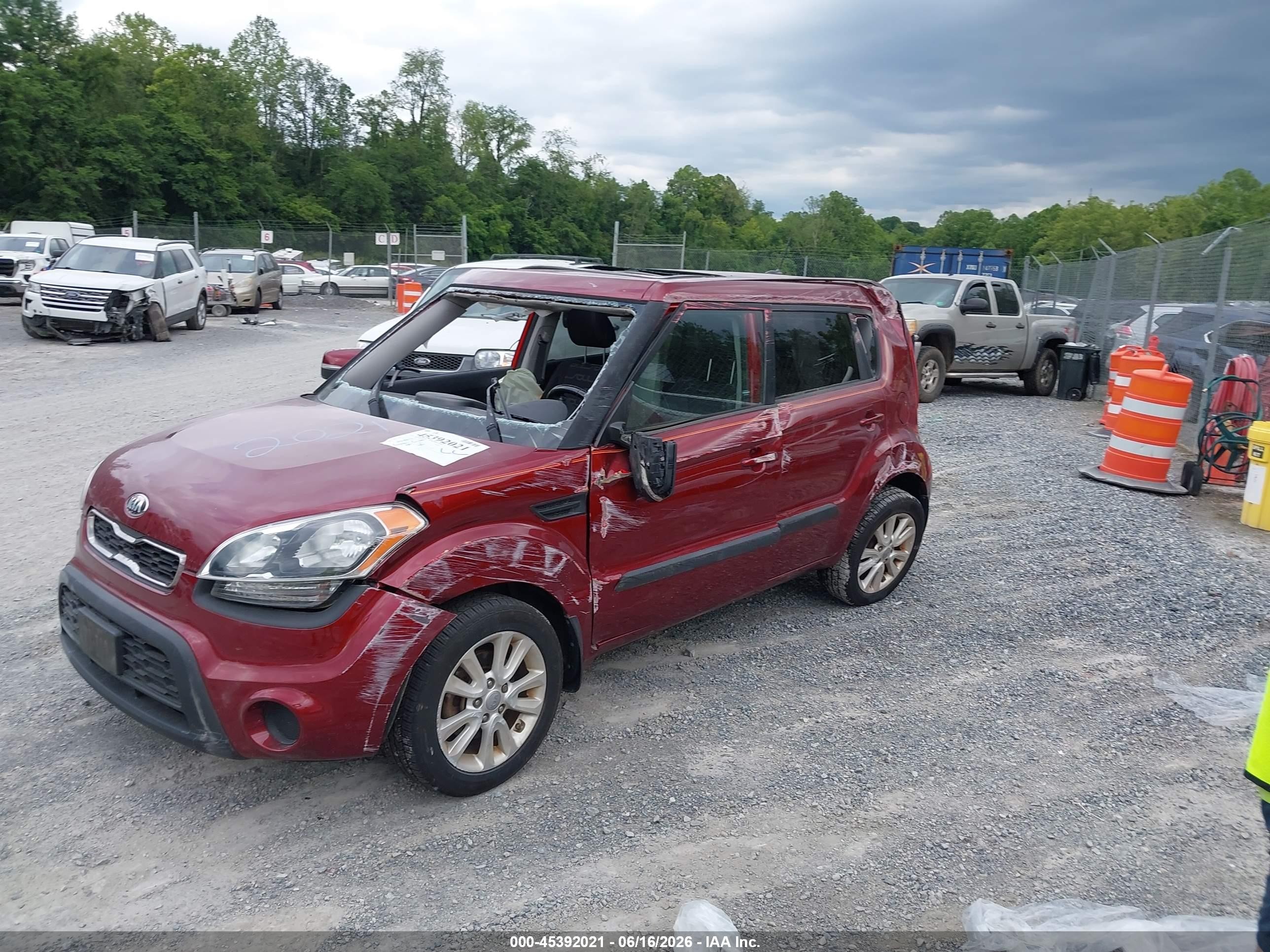 2013 Kia Soul + Красный vin: KNDJT2A69D7534069