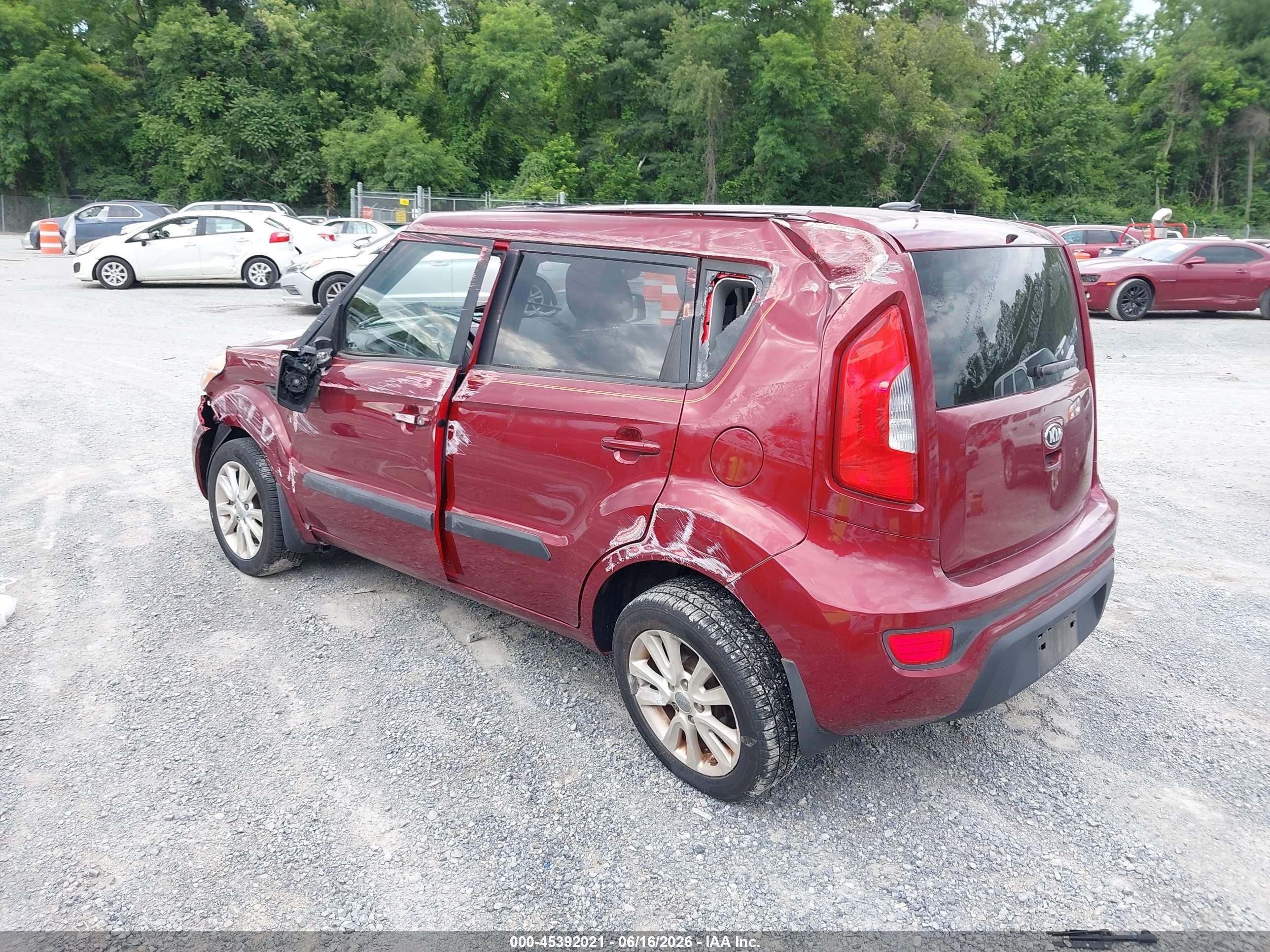 2013 Kia Soul + Красный vin: KNDJT2A69D7534069