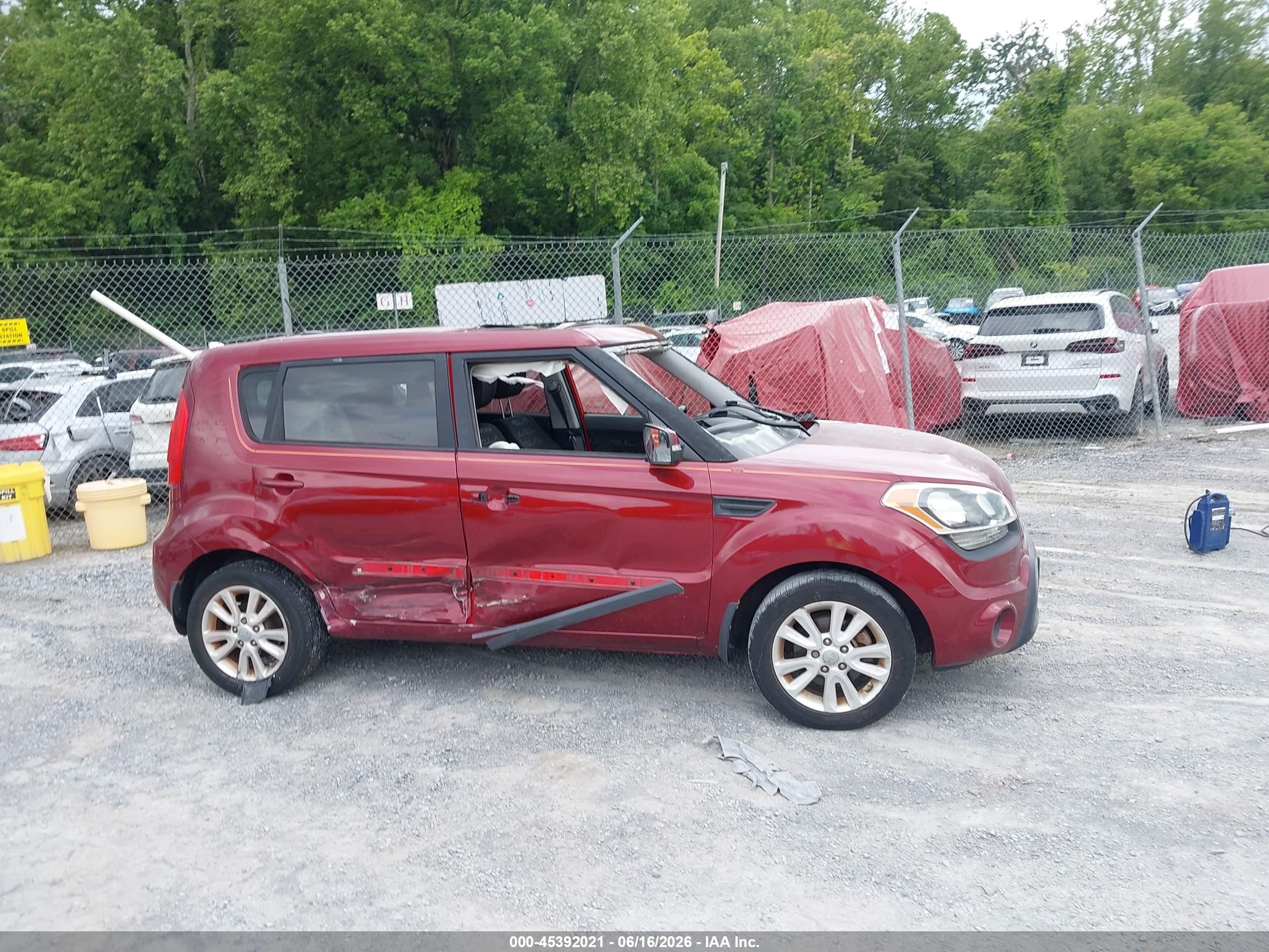 2013 Kia Soul + Красный vin: KNDJT2A69D7534069