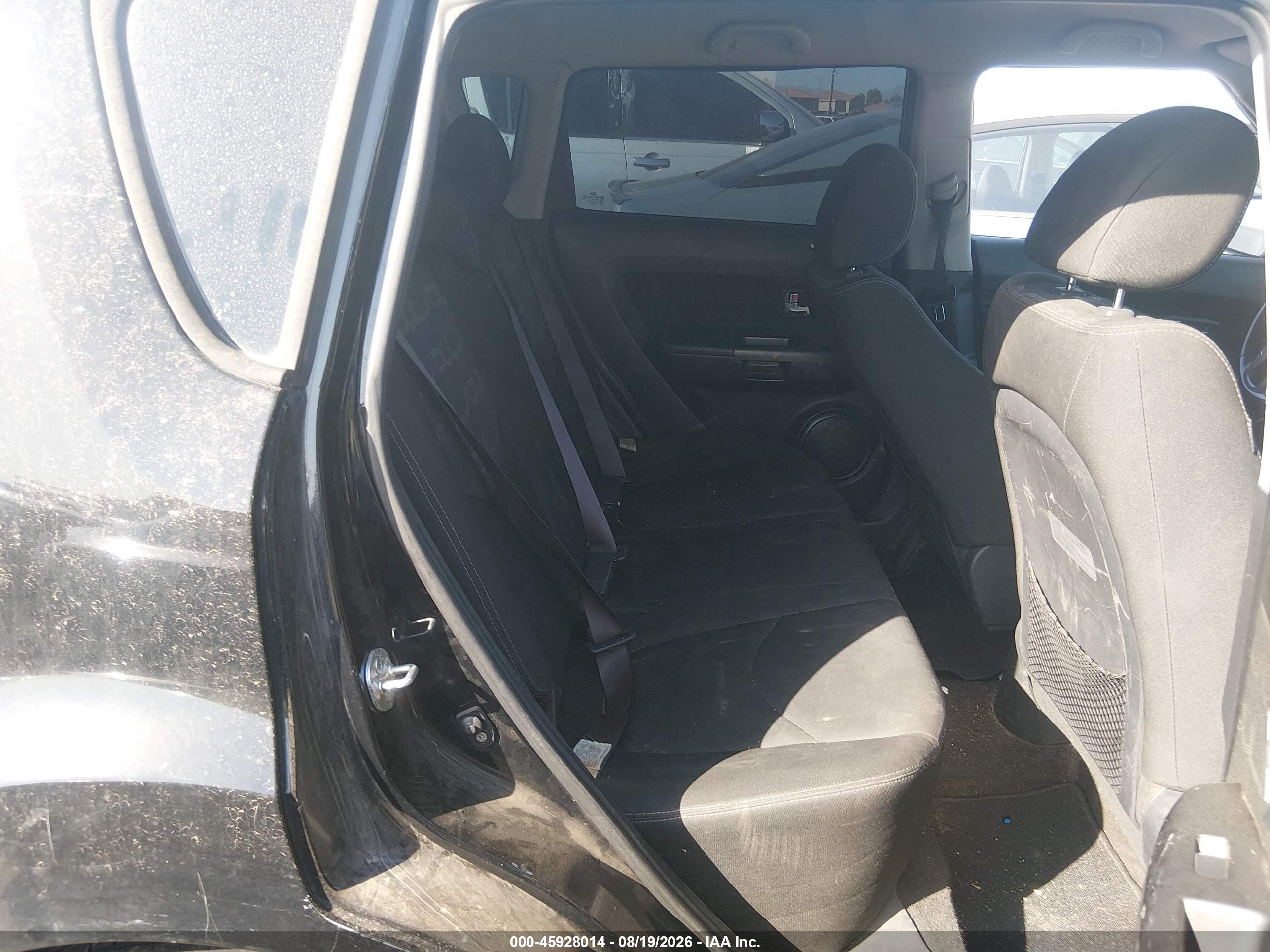 2013 Kia Soul + Black vin: KNDJT2A69D7546559