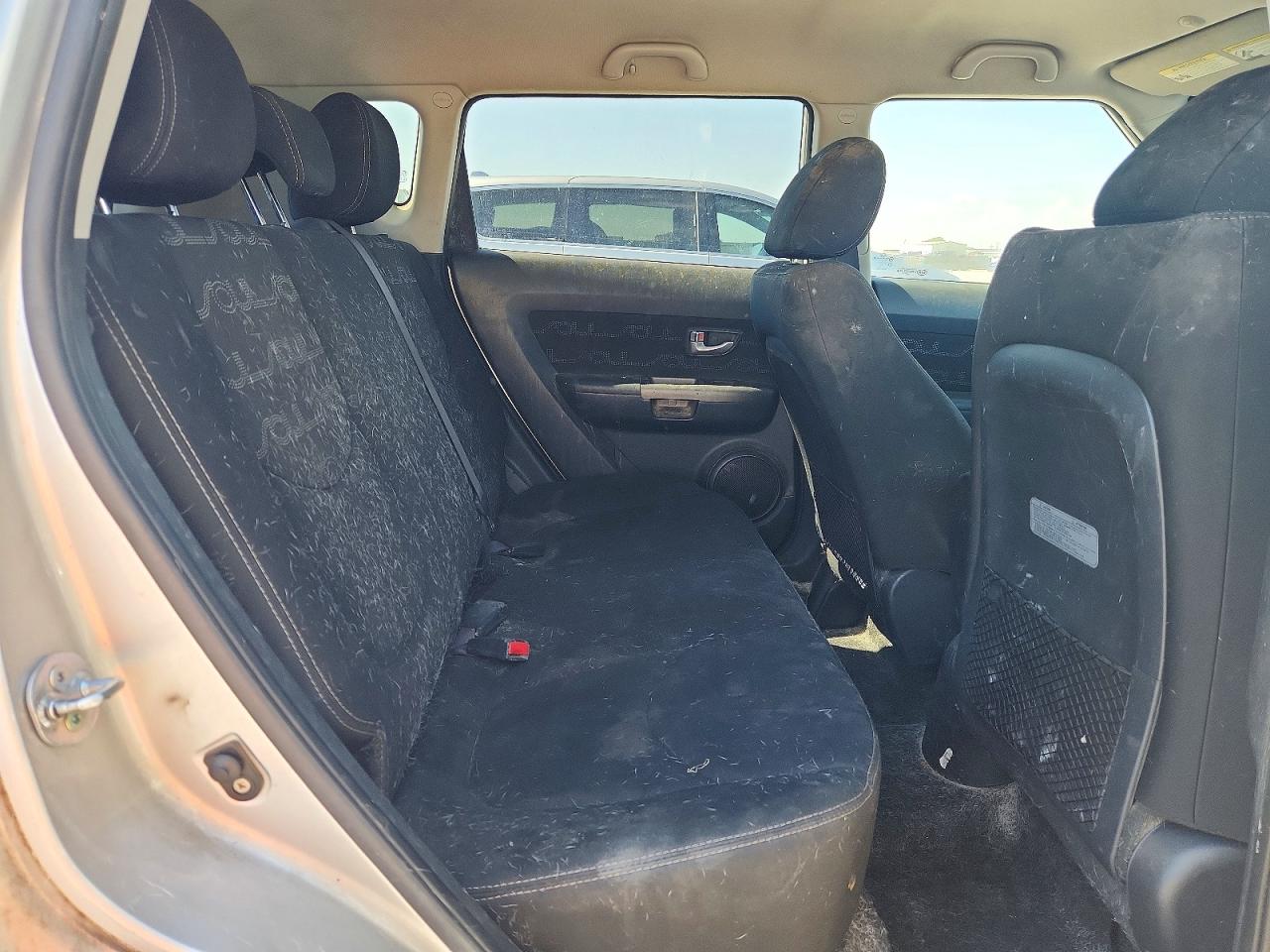 2013 Kia Soul + Серебряный vin: KNDJT2A69D7558162