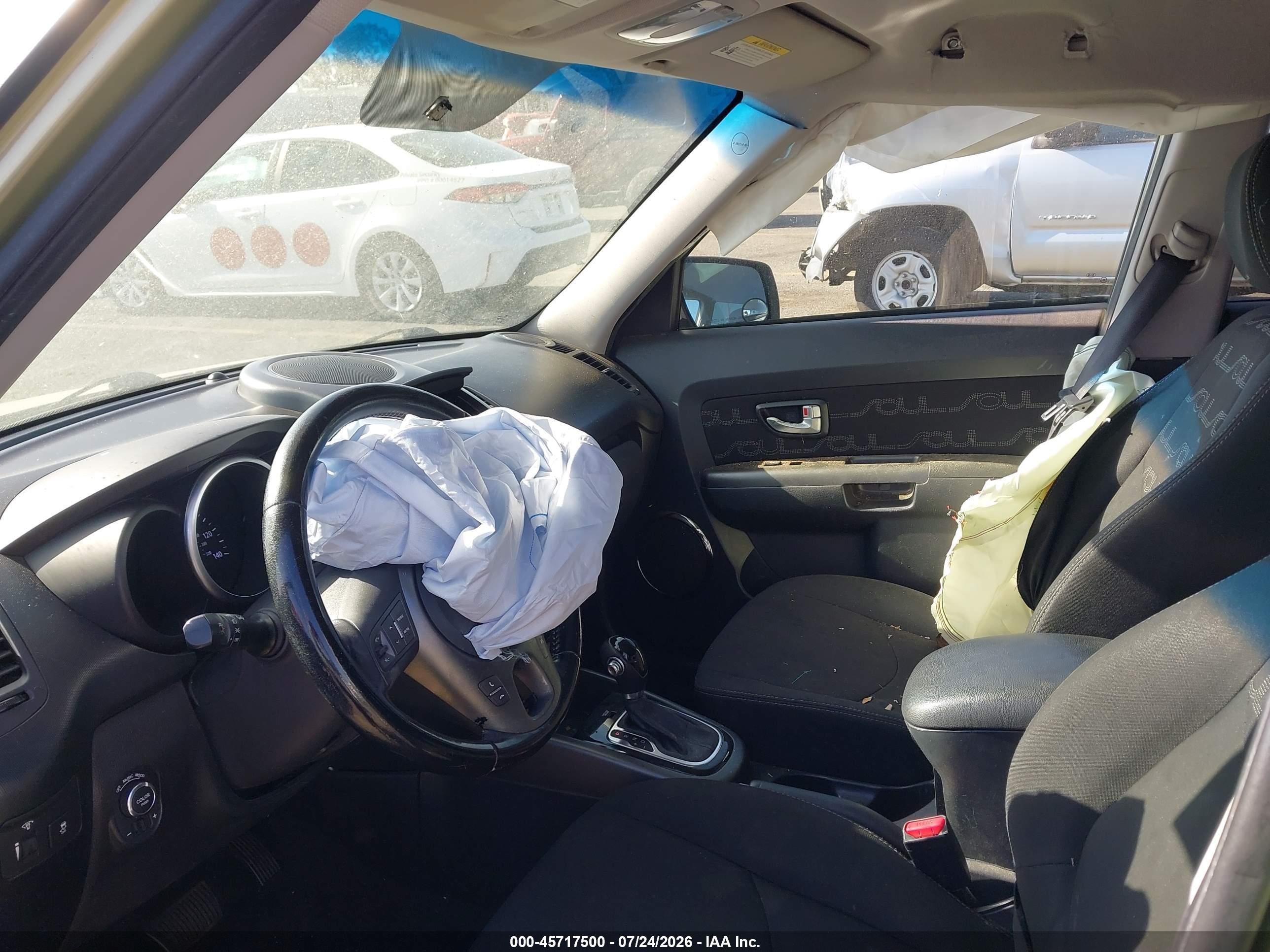 2013 Kia Soul + Green vin: KNDJT2A69D7559134