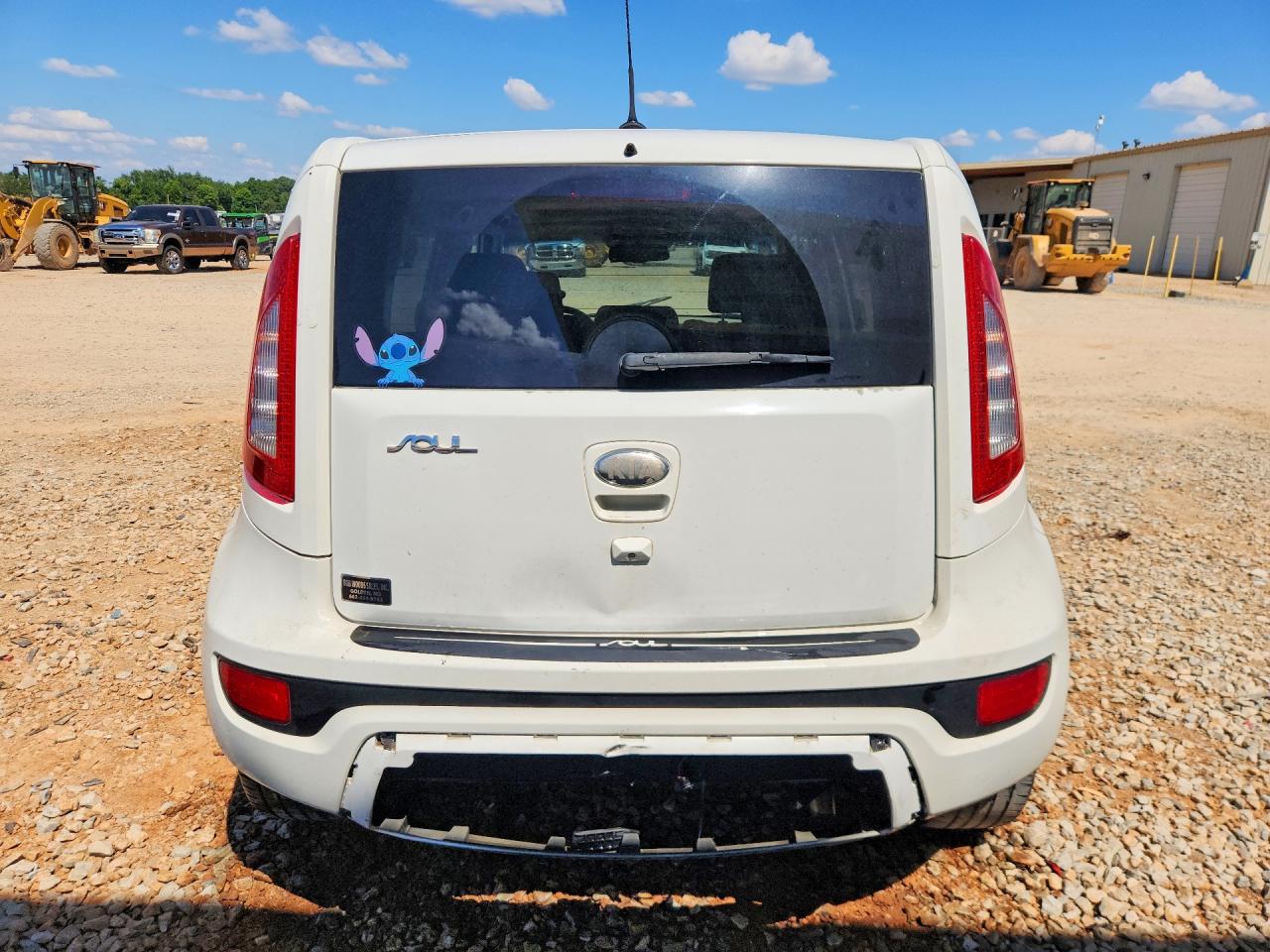 2013 Kia Soul ! White vin: KNDJT2A69D7572126