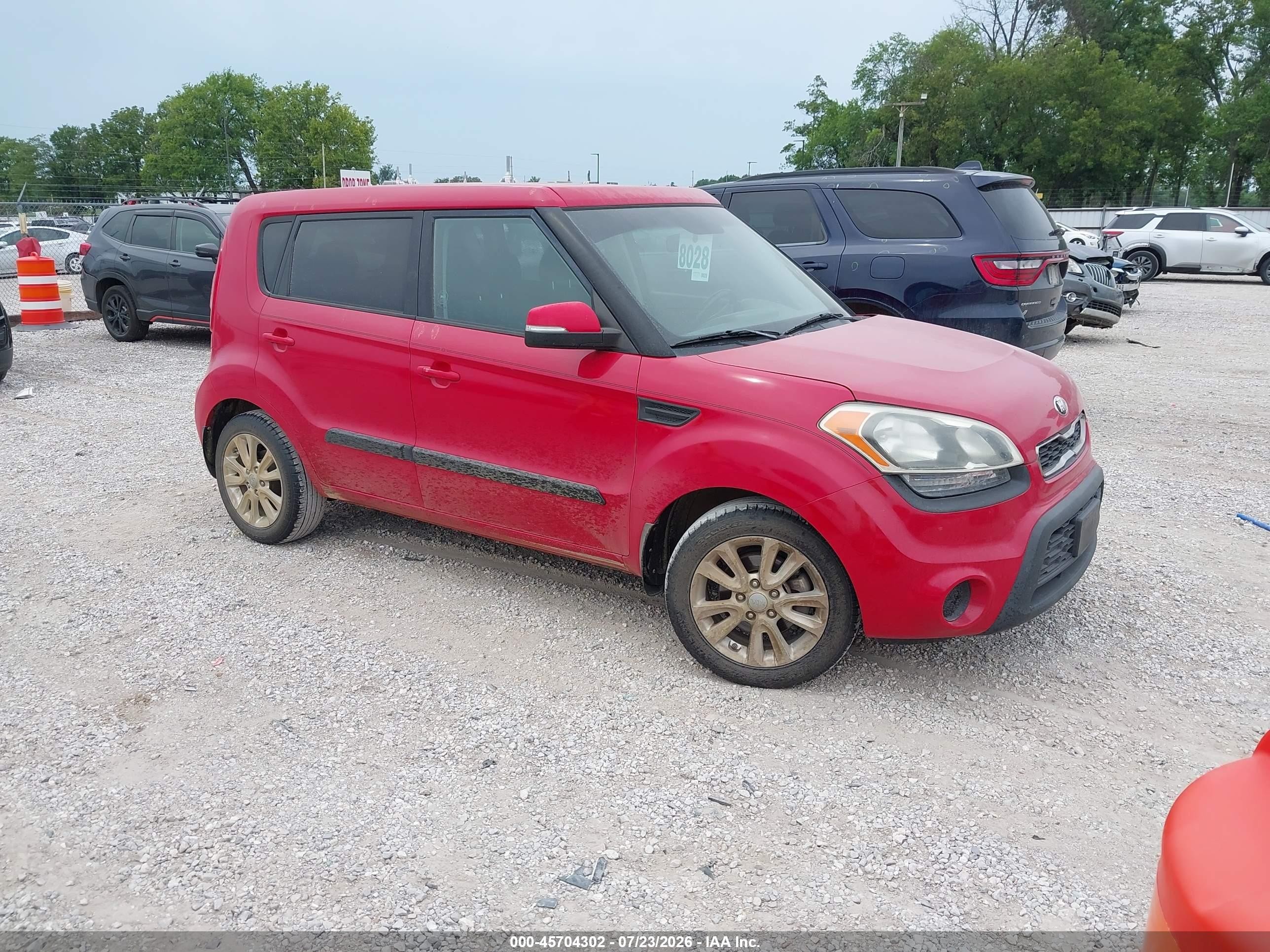 2013 Kia Soul + Red vin: KNDJT2A69D7585667