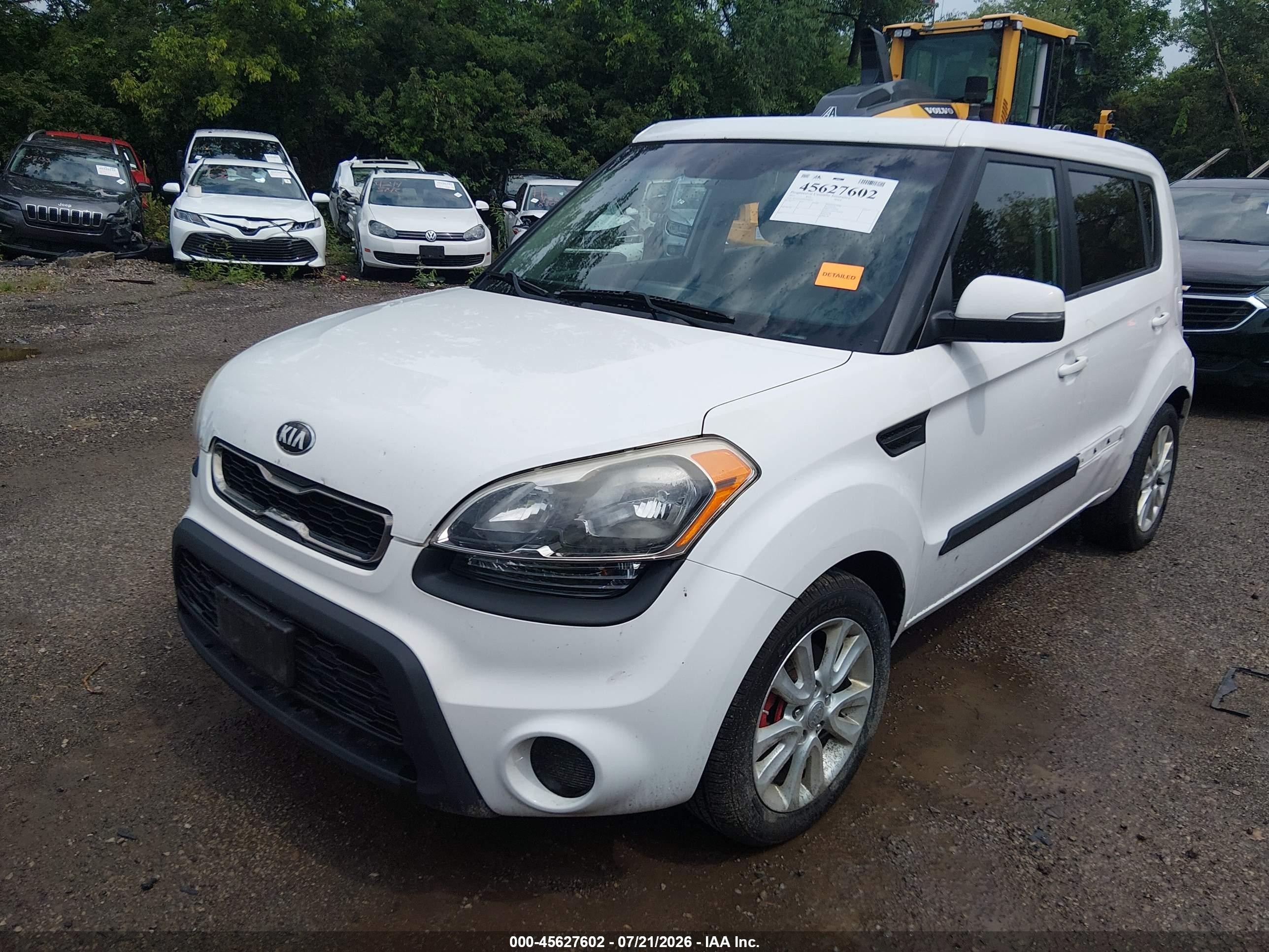 2013 Kia Soul + White vin: KNDJT2A69D7588343