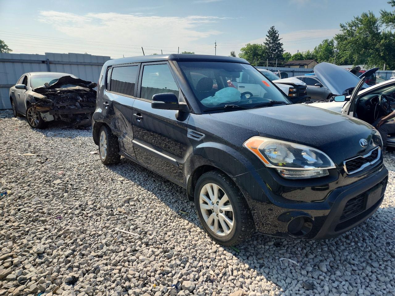 2013 Kia Soul + Black vin: KNDJT2A69D7609742