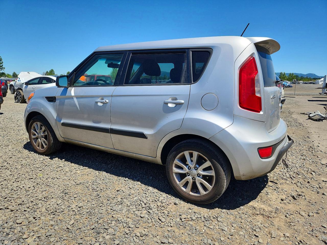 2013 Kia Soul + Серебряный vin: KNDJT2A69D7627125