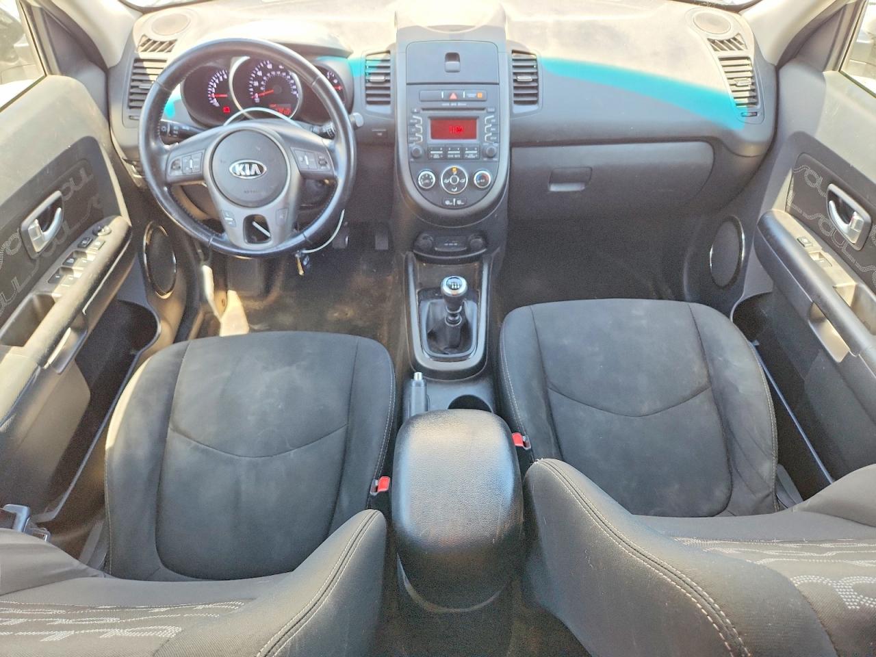 2013 Kia Soul + Серебряный vin: KNDJT2A69D7627125