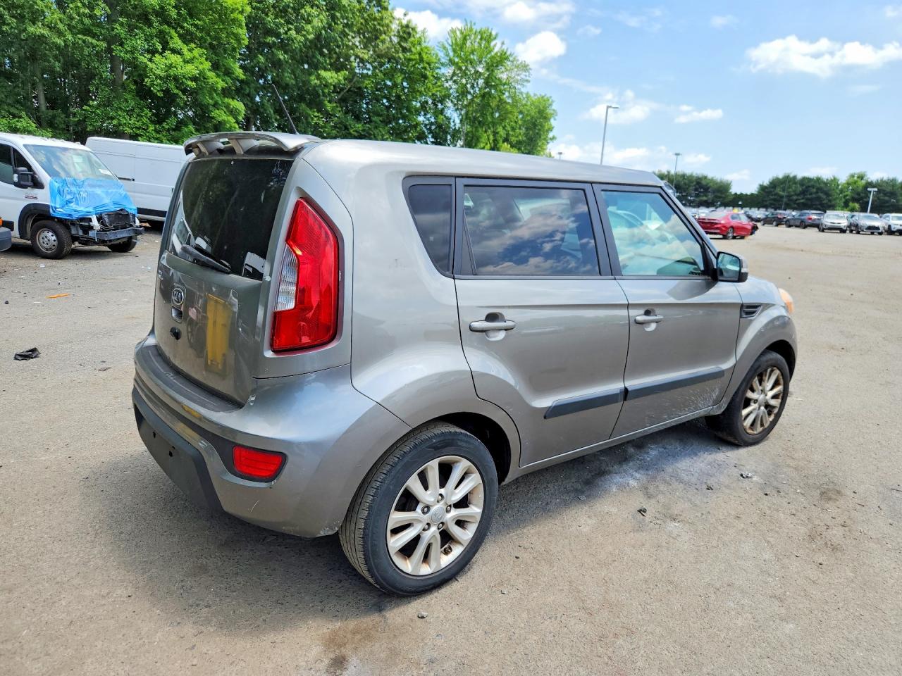 2012 Kia Soul + Gray vin: KNDJT2A6XC7415834