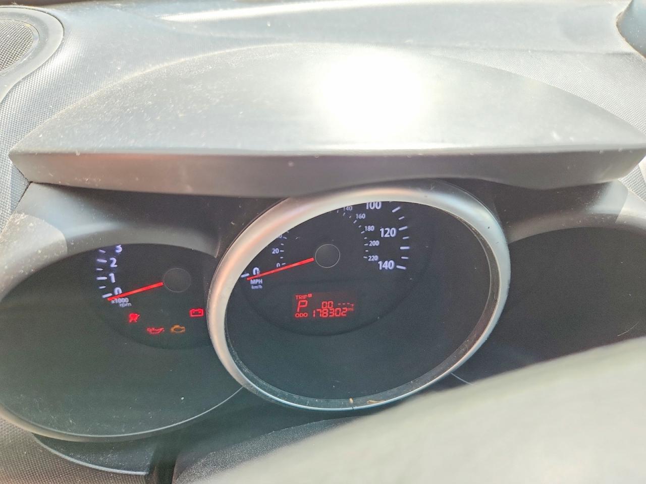 2012 Kia Soul + Gray vin: KNDJT2A6XC7415834