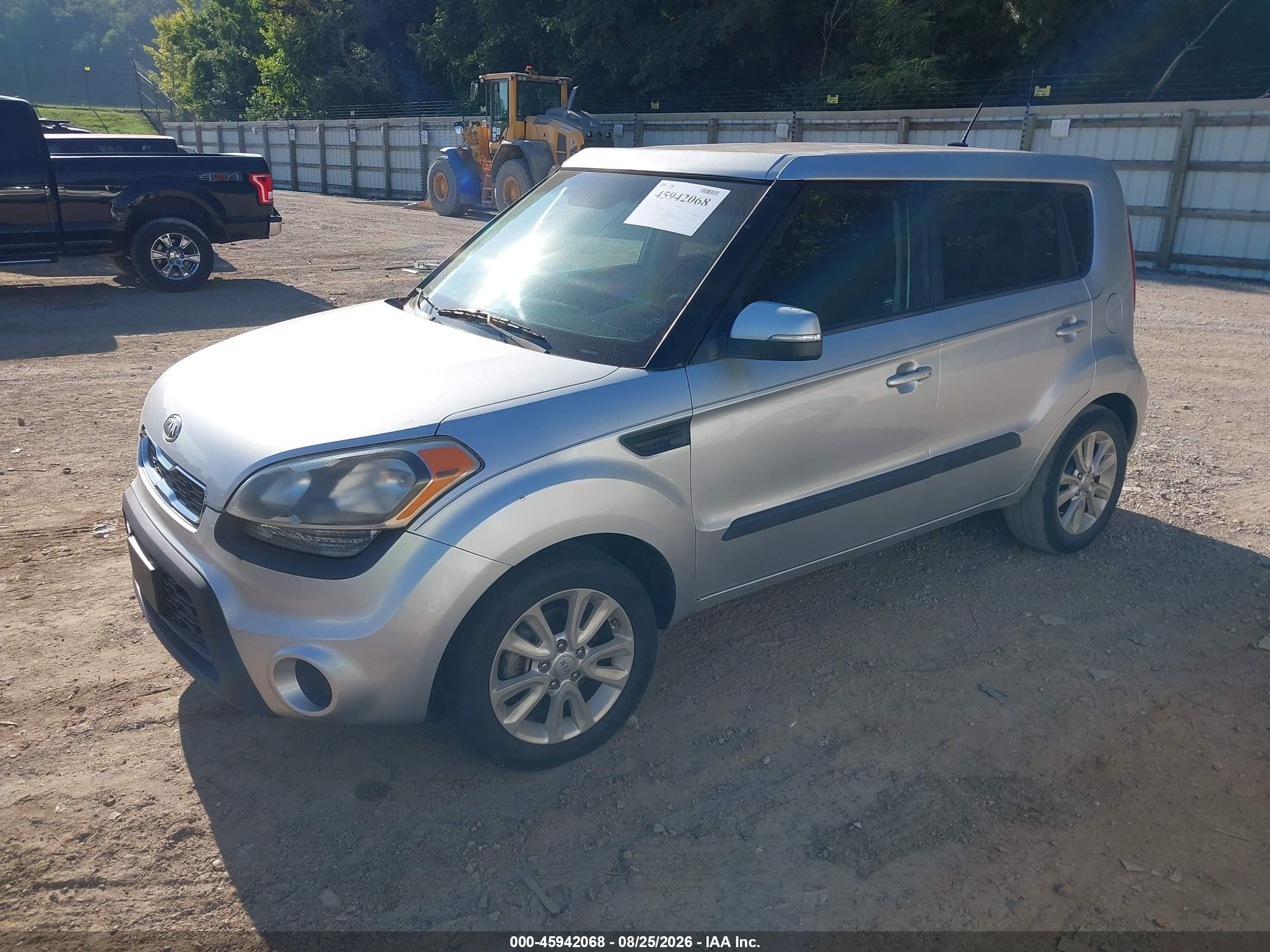 2012 Kia Soul + Silver vin: KNDJT2A6XC7440720