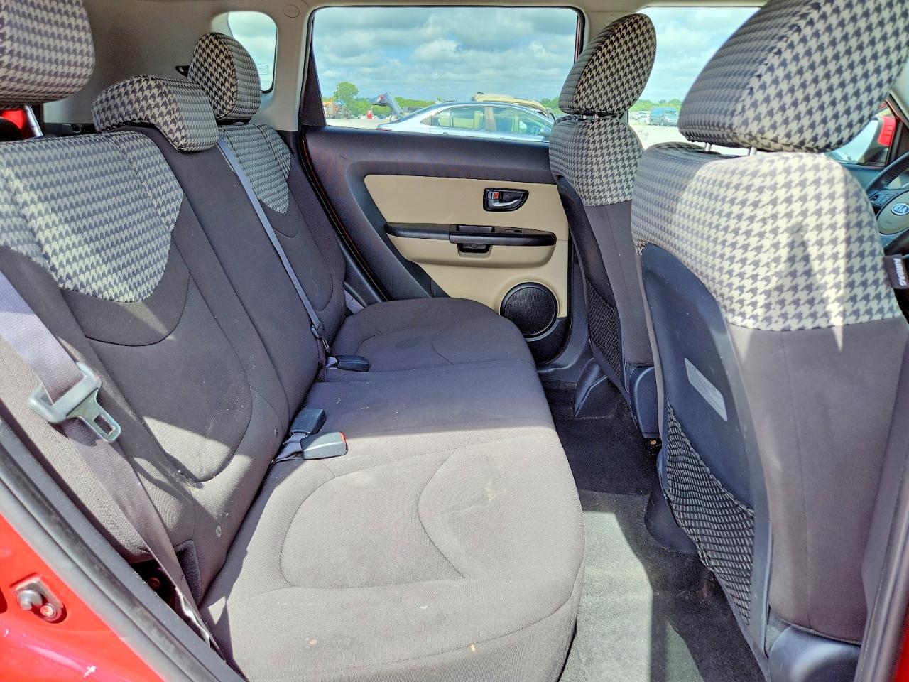 2012 Kia Soul ! Red vin: KNDJT2A6XC7452205