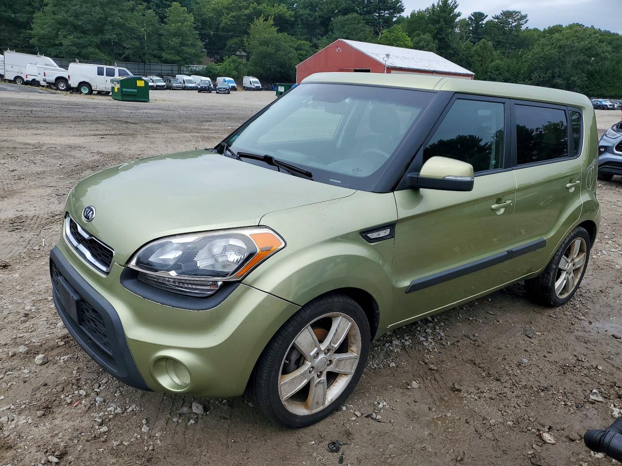 2012 Kia Soul + Зеленый vin: KNDJT2A6XC7468517